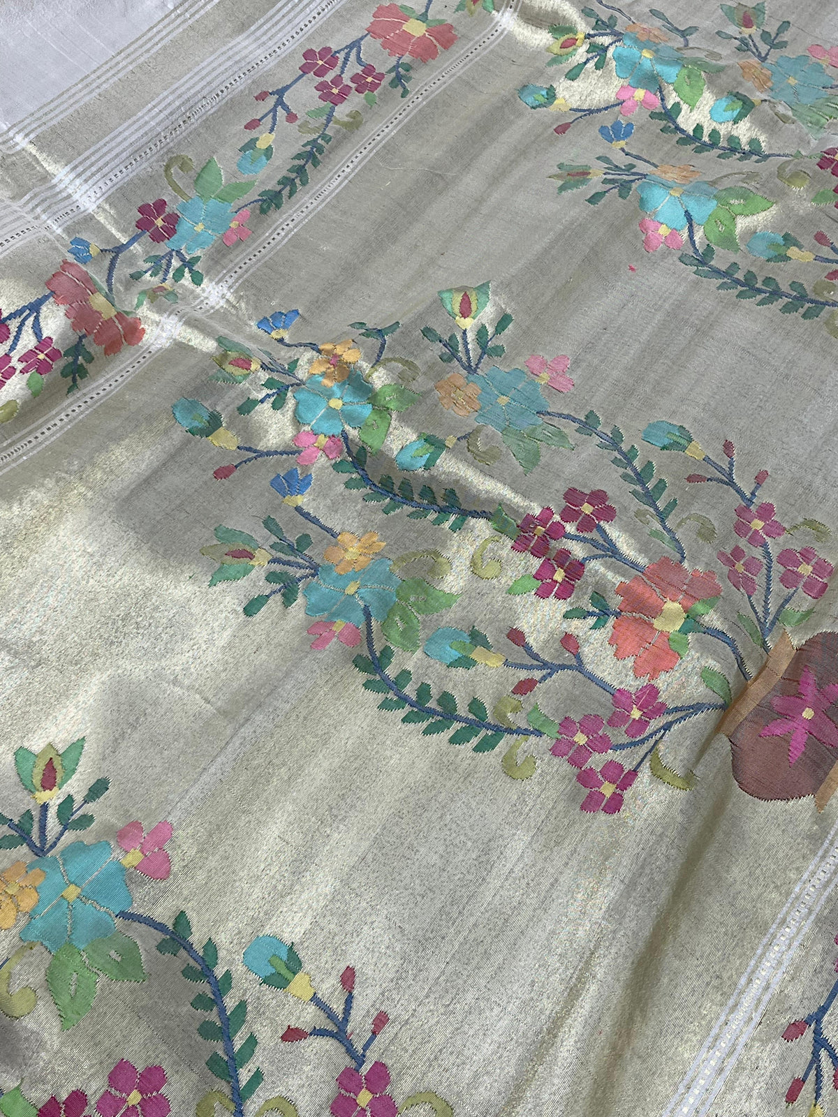 IVORY SILK PURE HANDLOOM PAITHANI SAREE