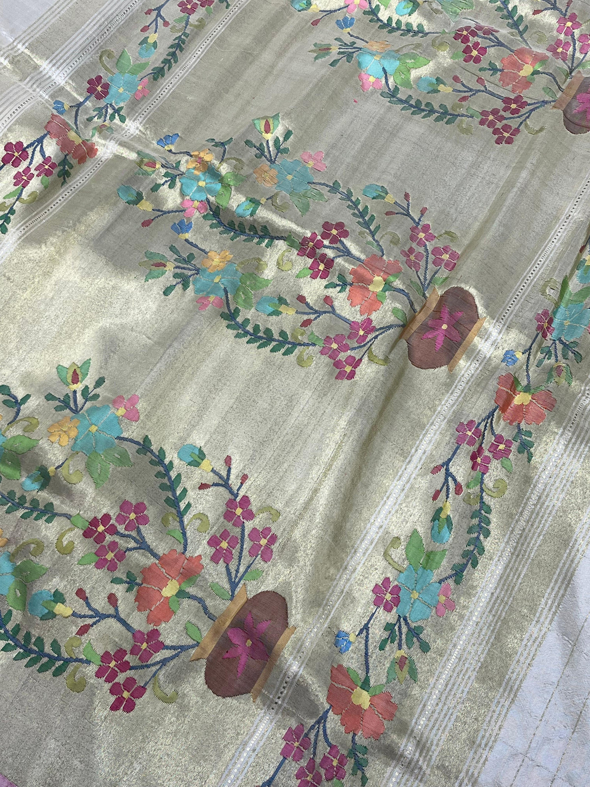IVORY SILK PURE HANDLOOM PAITHANI SAREE