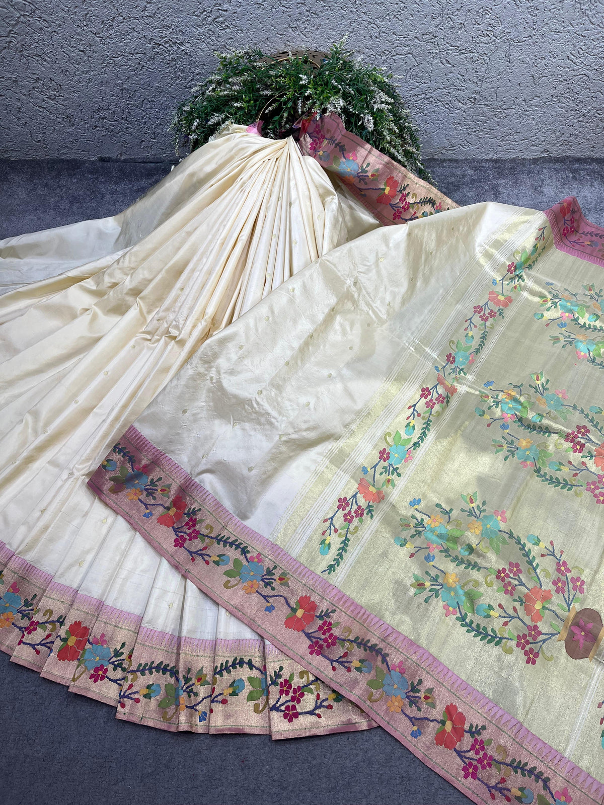 IVORY SILK PURE HANDLOOM PAITHANI SAREE