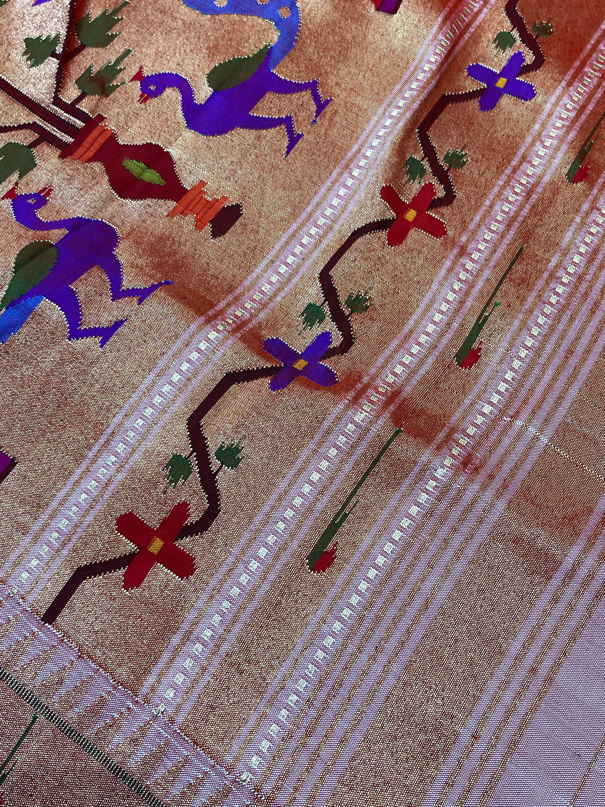 IVORY SILK PURE HANDLOOM PAITHANI SAREE