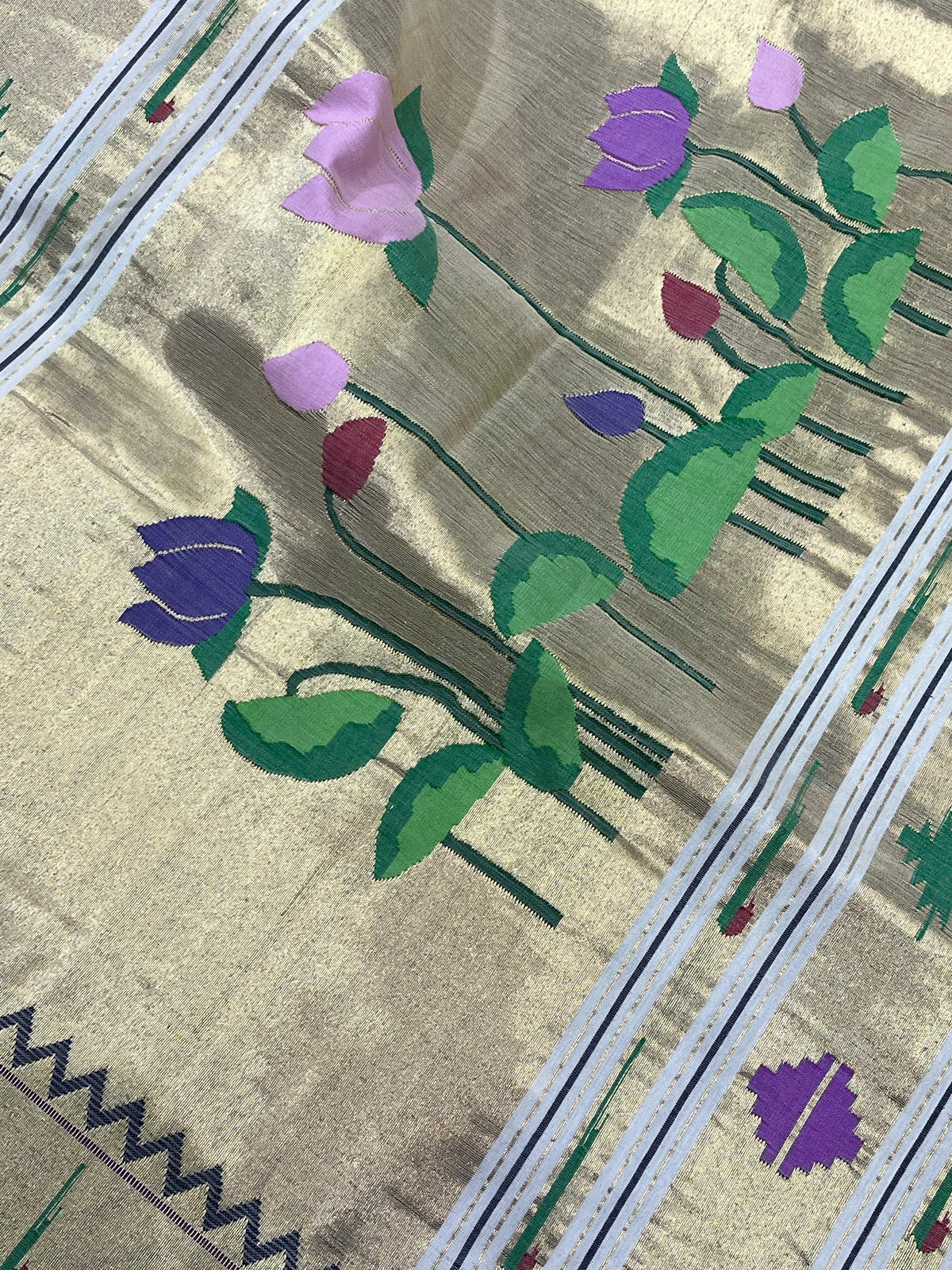 IVORY COTTON PURE HANDLOOM PAITHANI SAREE