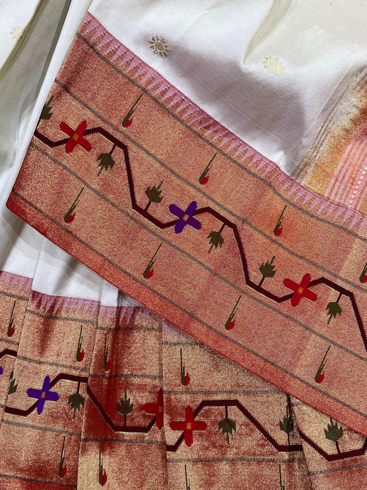 IVORY SILK PURE HANDLOOM PAITHANI SAREE
