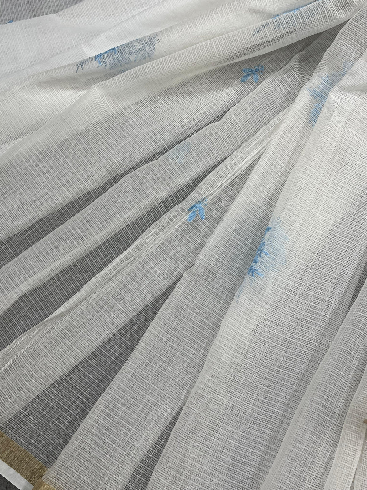 WHITE KOTA PURE HANDLOOM LUCKNOWI SAREE