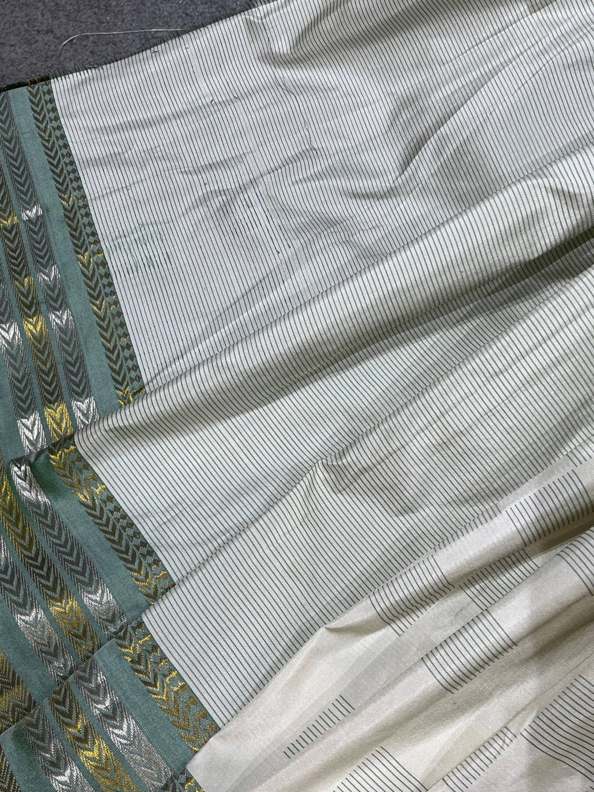 IVORY SILK PURE HANDLOOM PAITHANI SAREE