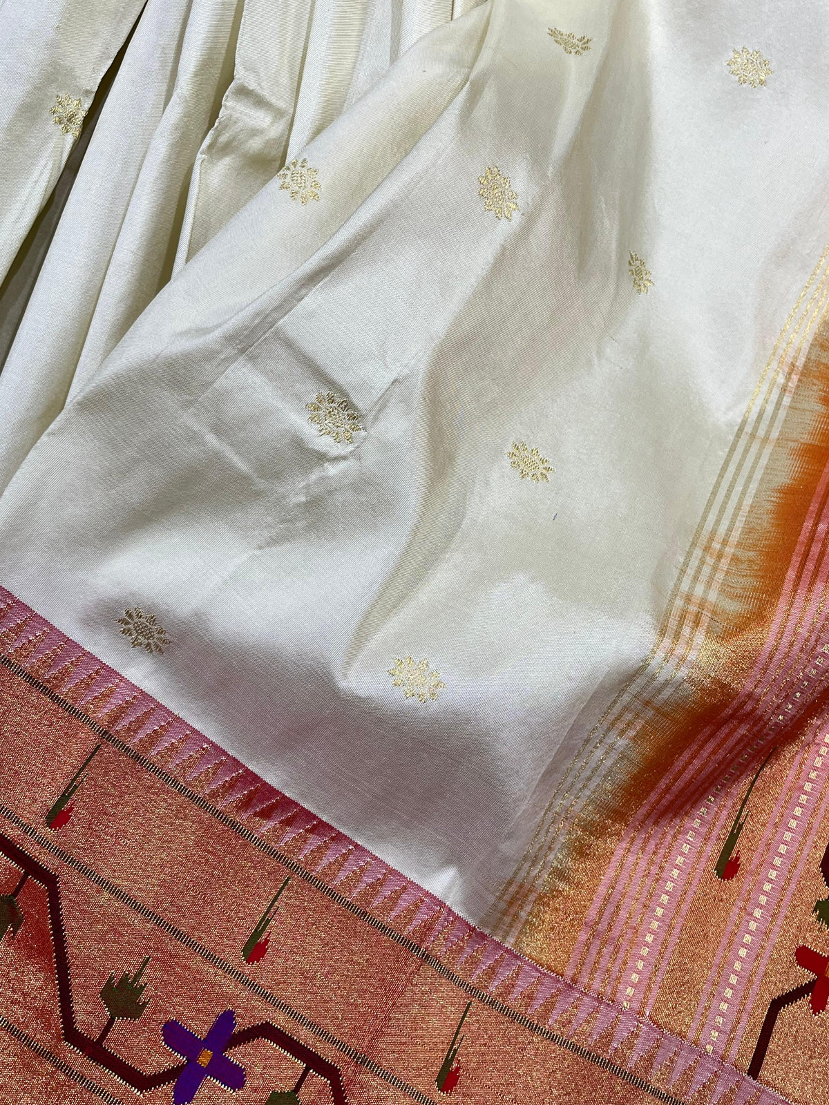 IVORY SILK PURE HANDLOOM PAITHANI SAREE
