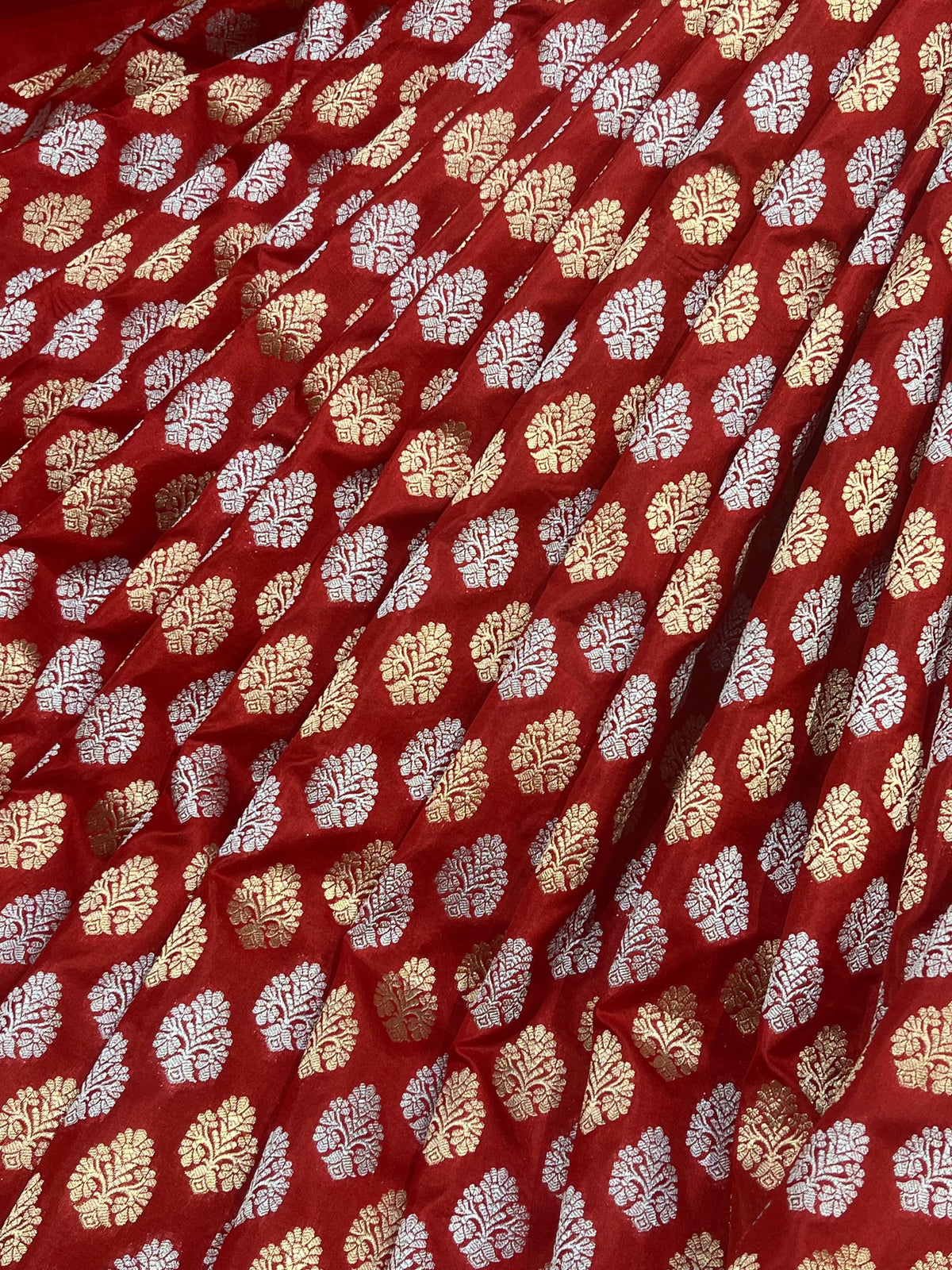 RED SILK PURE HANDLOOM BANARASI SAREE