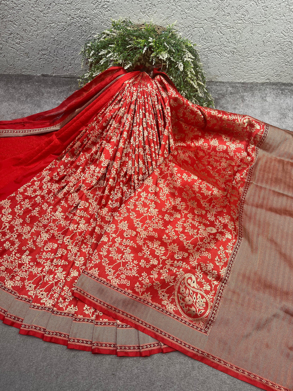 RED SILK PURE HANDLOOM BANARASI SAREE