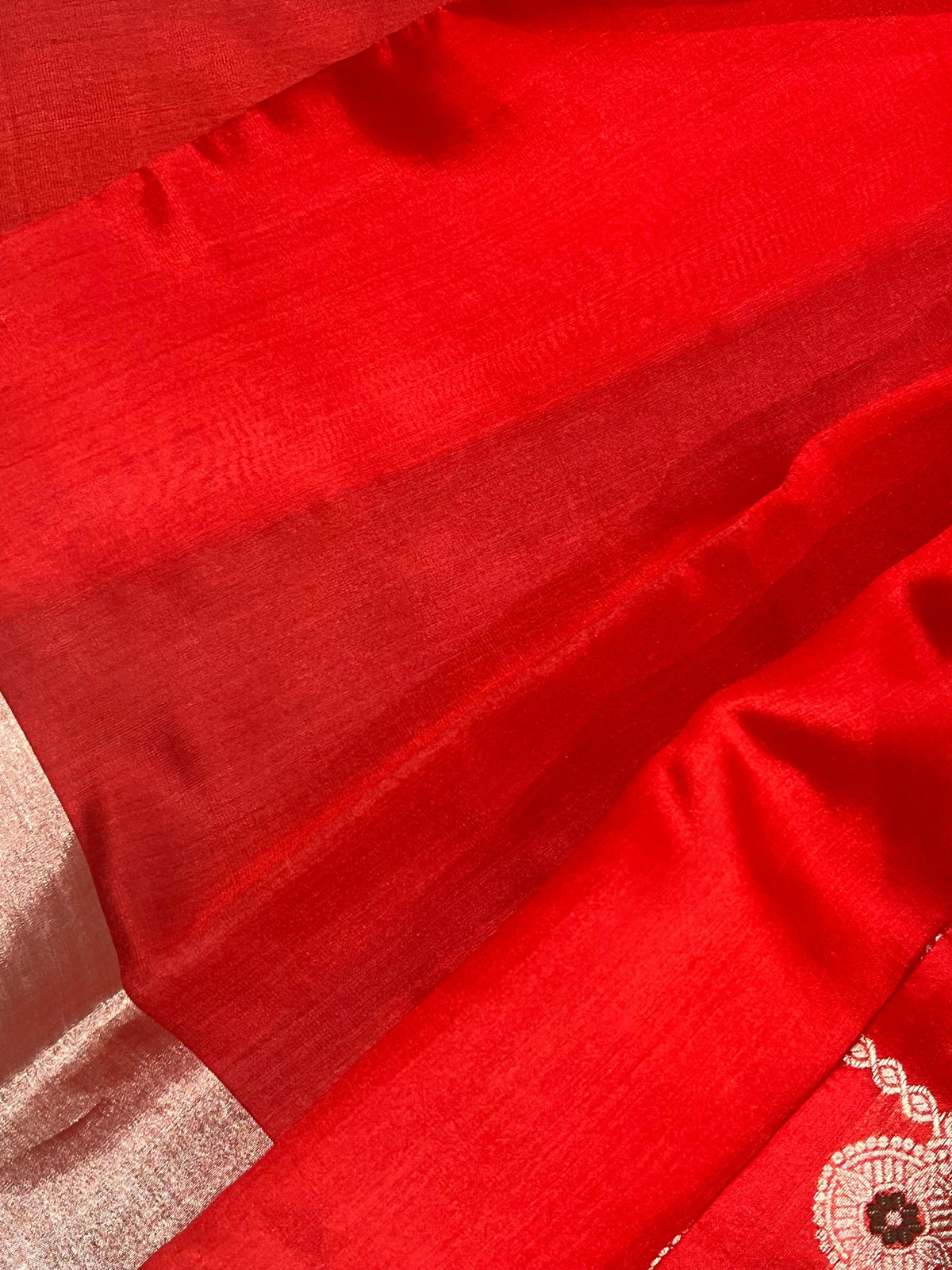 RED MUSHROO SILK PURE HANDLOOM CHANDERI SAREE