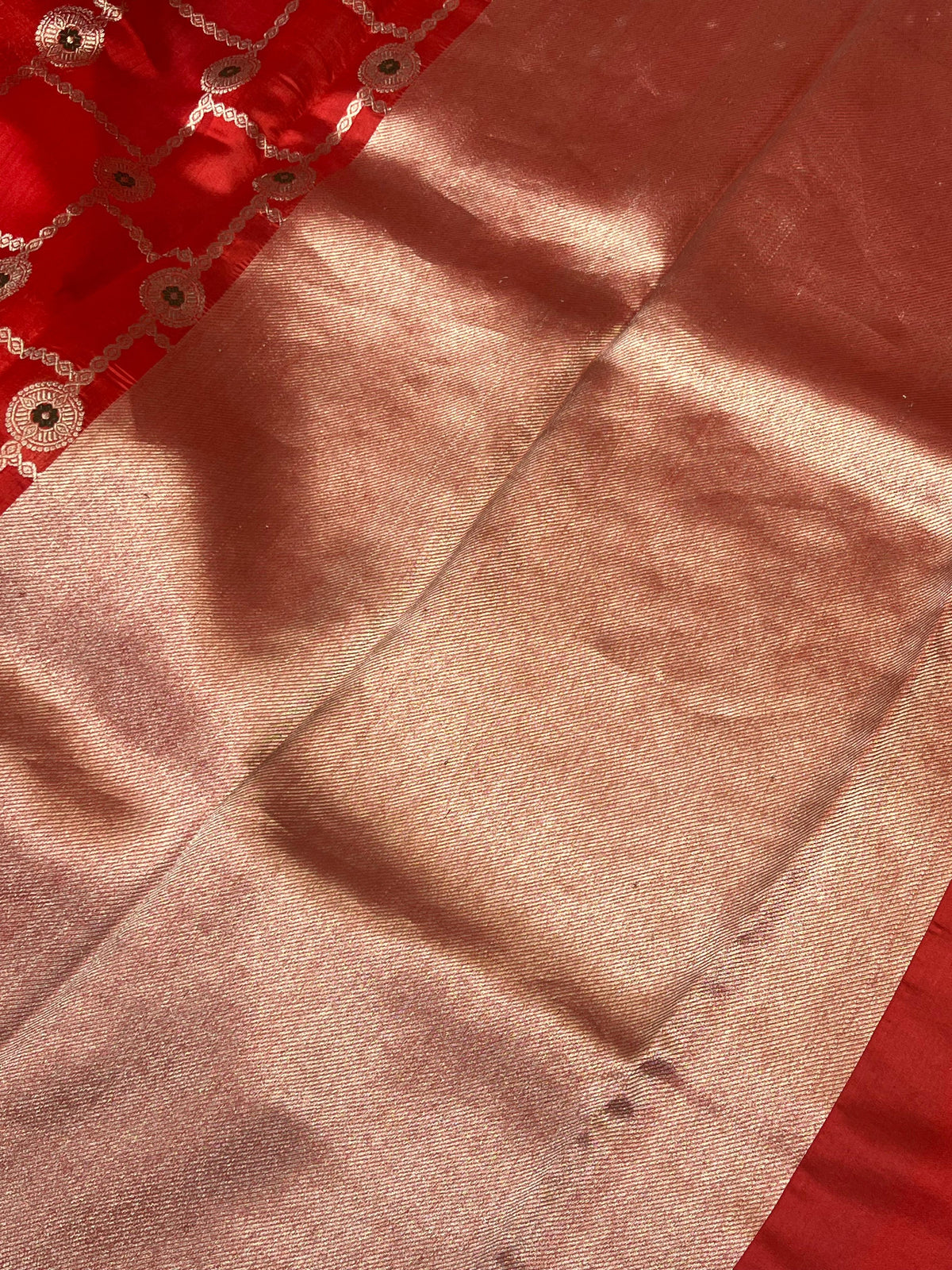 RED MUSHROO SILK PURE HANDLOOM CHANDERI SAREE