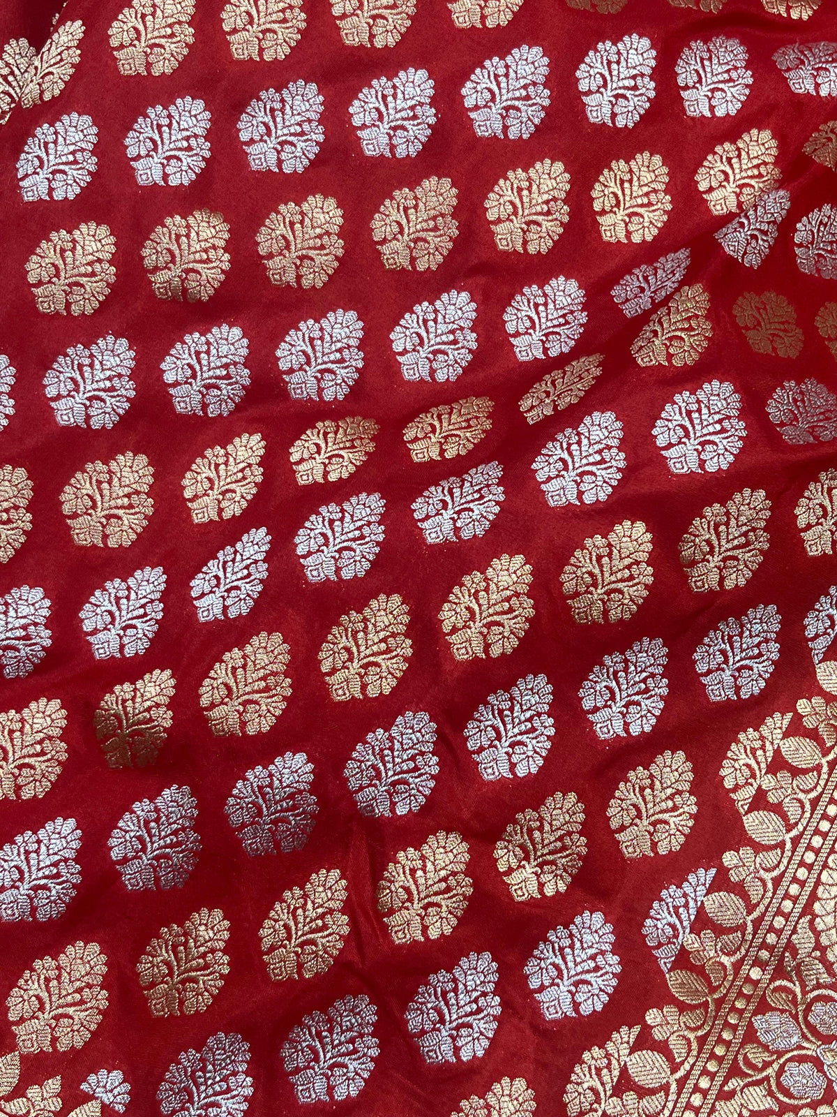 RED SILK PURE HANDLOOM BANARASI SAREE