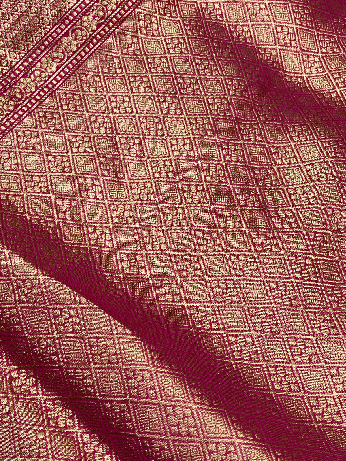 RED TISSUE PURE HANDLOOM BANARASI SAREE