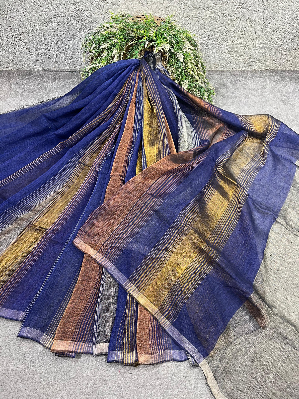 NAVY BLUE PURE HANDLOOM LINEN SAREE