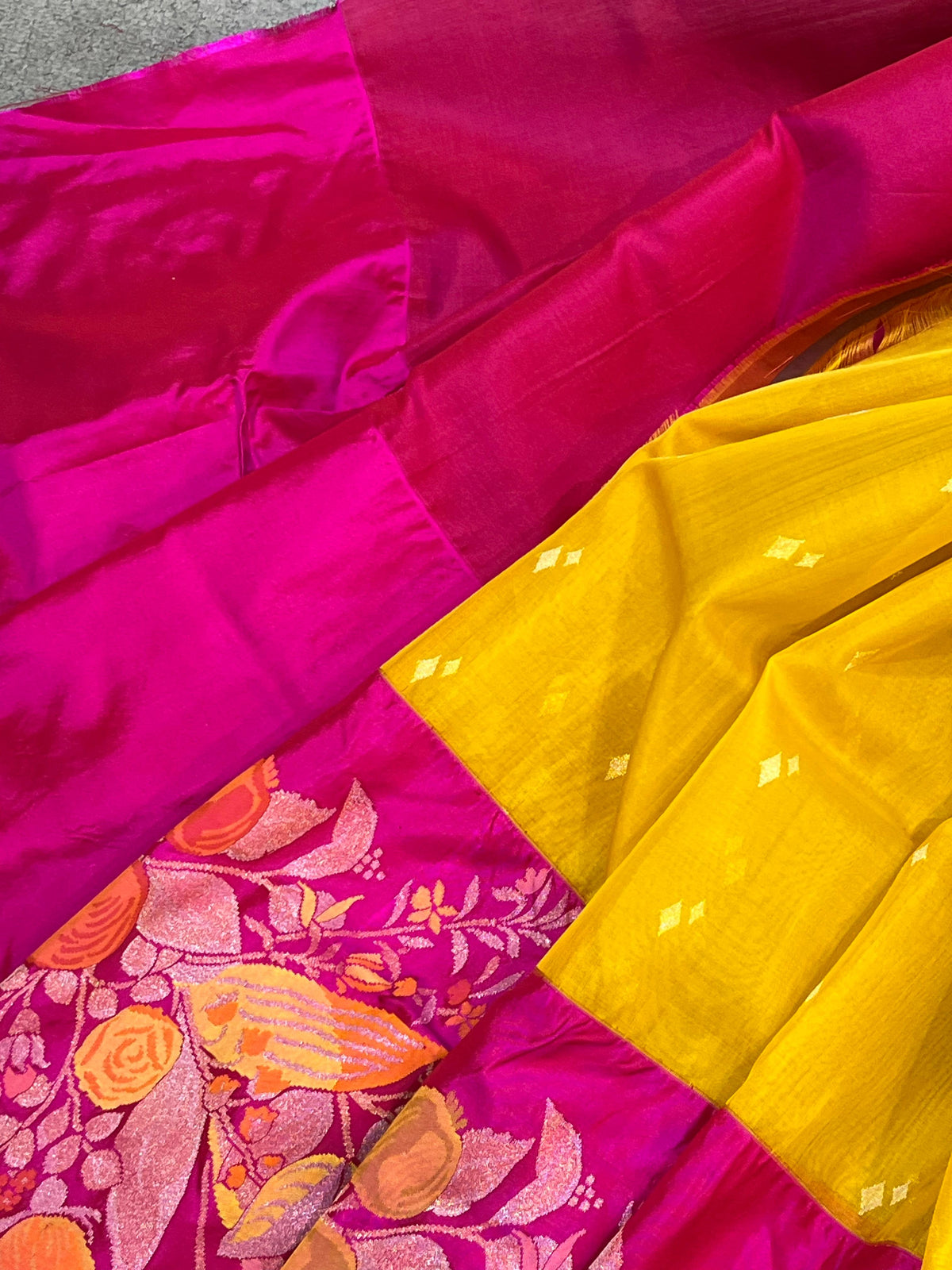 YELLOW KORA PURE HANDLOOM  BANARASI SAREE