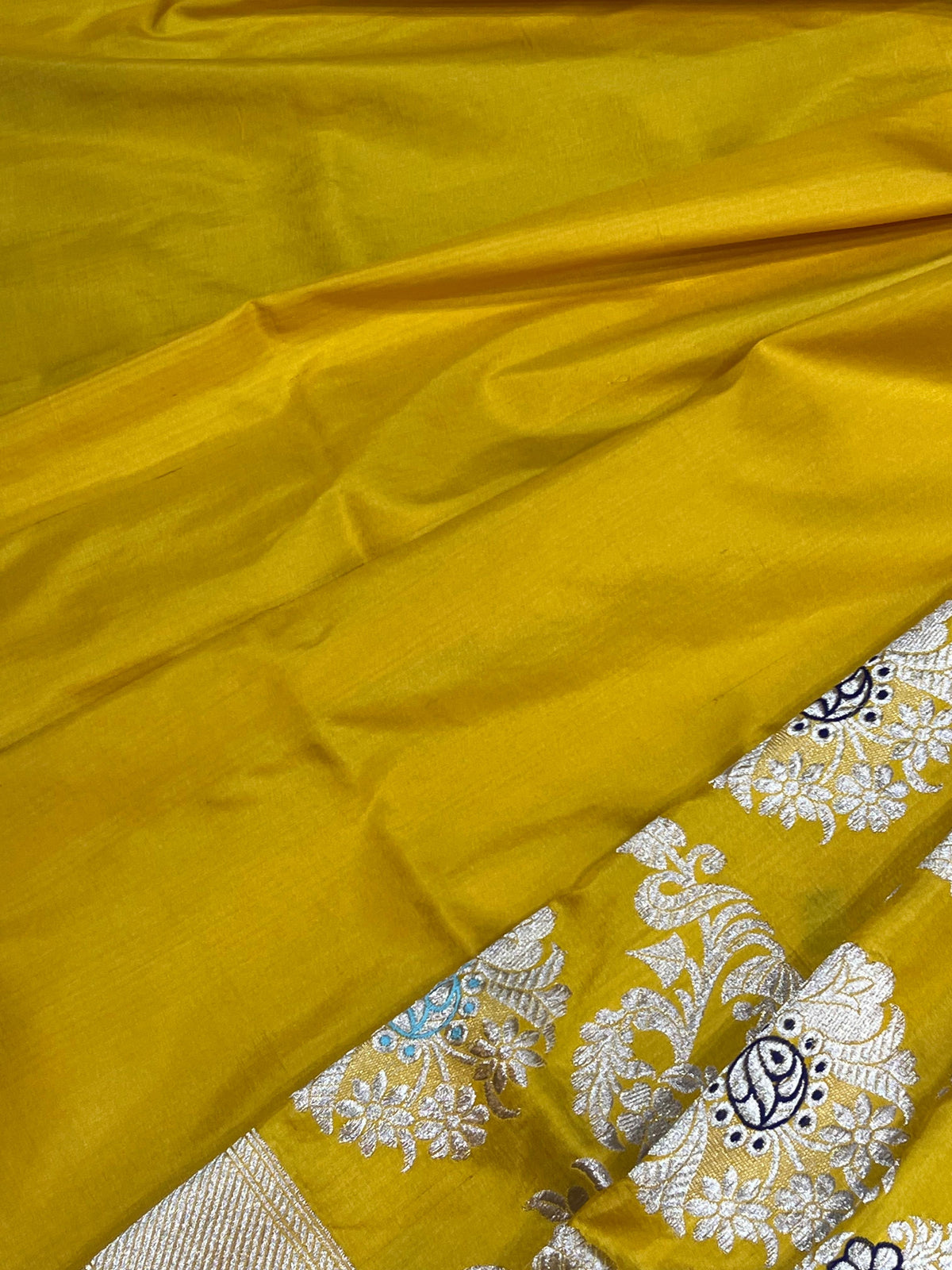 YELLOW SILK PURE HANDLOOM BANARASI SAREE
