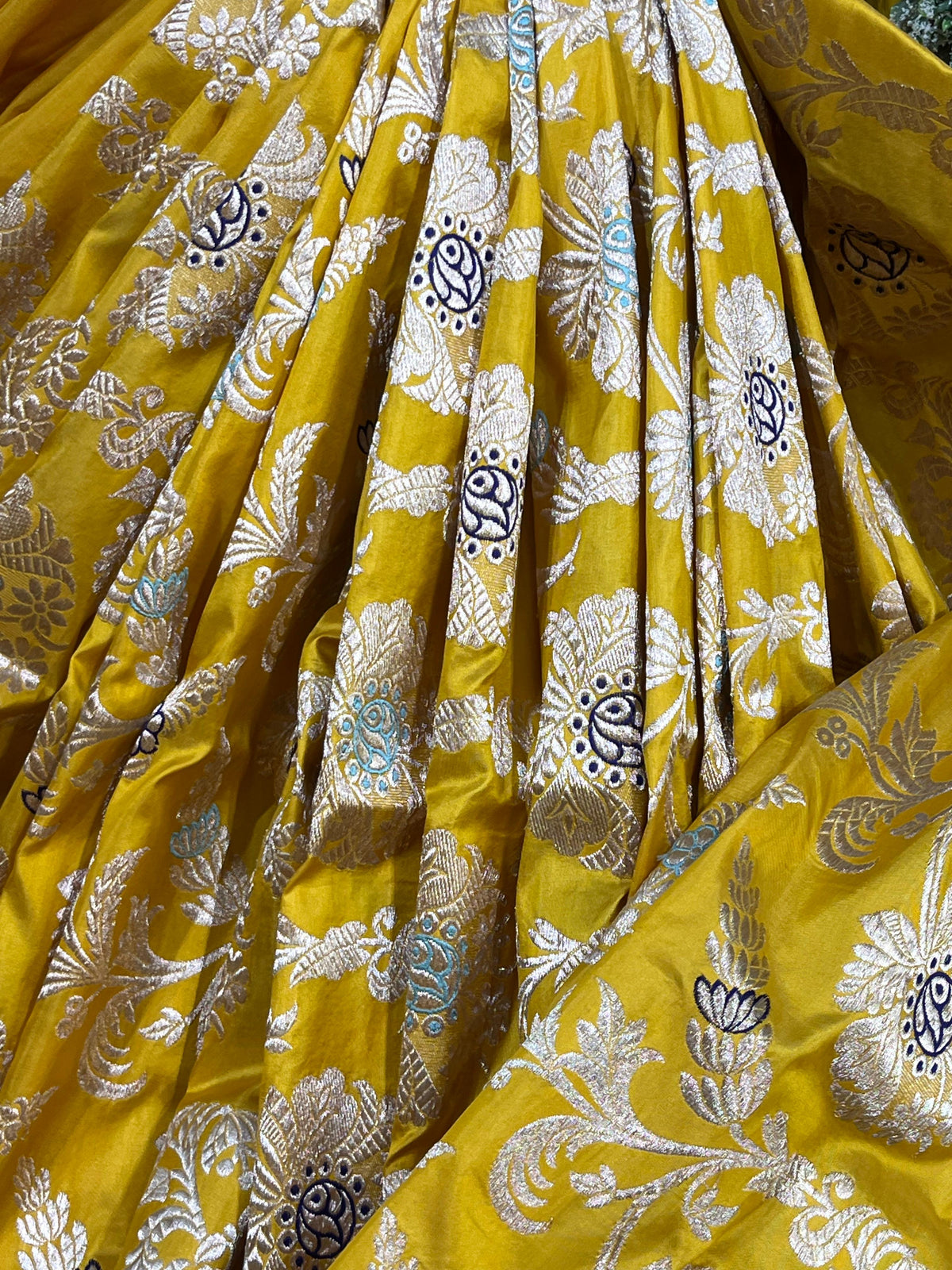 YELLOW SILK PURE HANDLOOM BANARASI SAREE