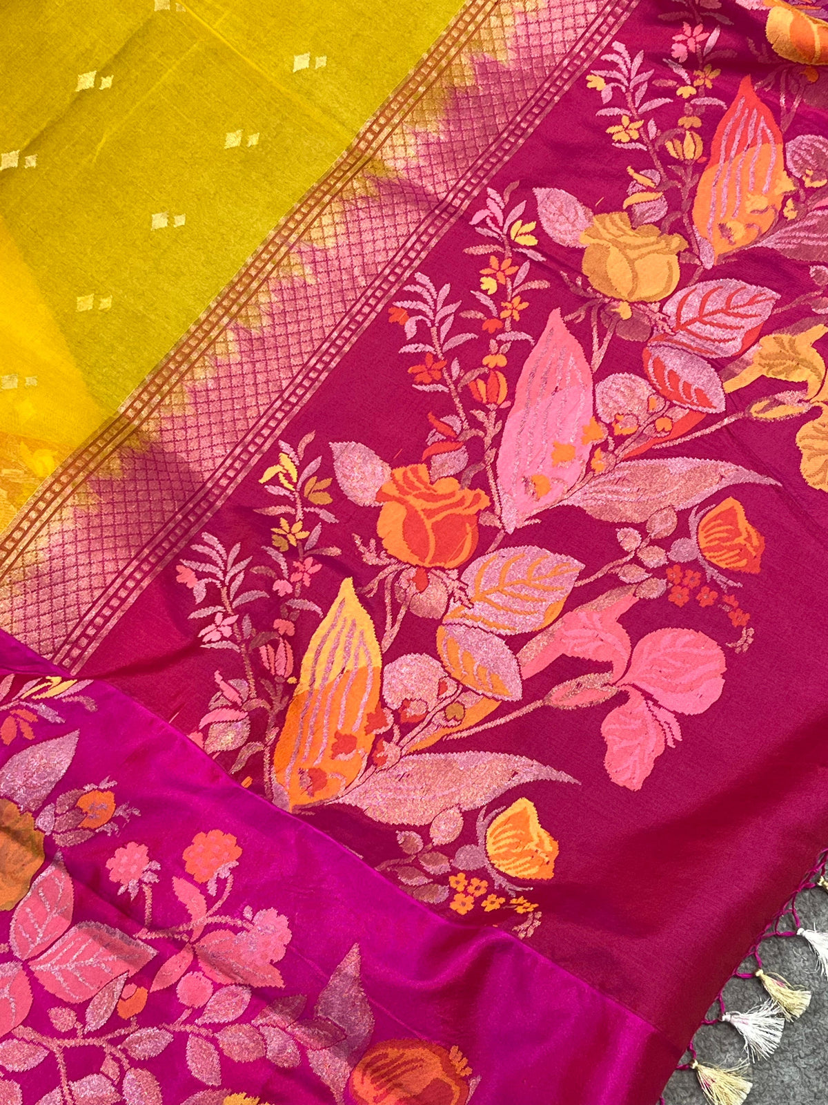 YELLOW KORA PURE HANDLOOM  BANARASI SAREE