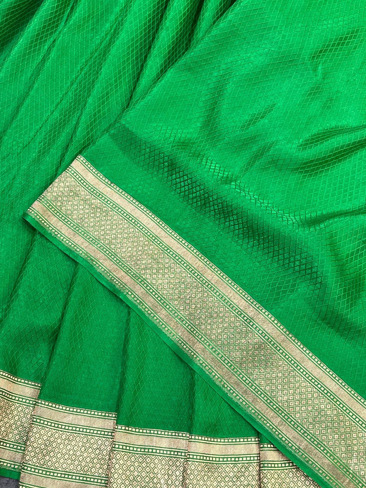 GREEN TANCHOI PURE HANDLOOM BANARASI SAREE