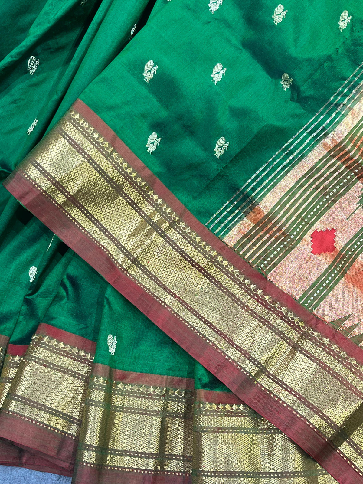 GREEN SILK PURE HANDLOOM PAITHANI SAREE
