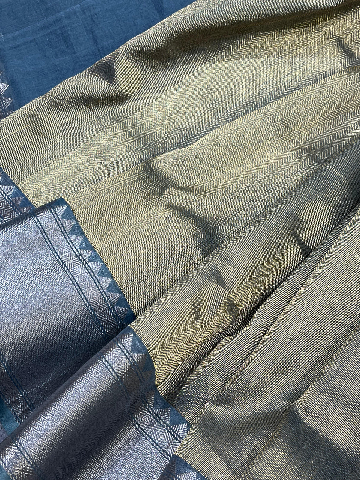 GREY PURE HANDLOOM CHANDERI SAREE