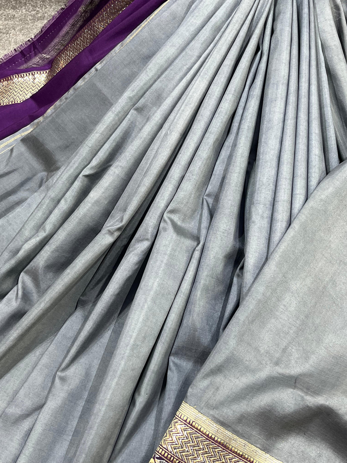 GREY SILK PURE HANDLOOM BANARASI SAREE