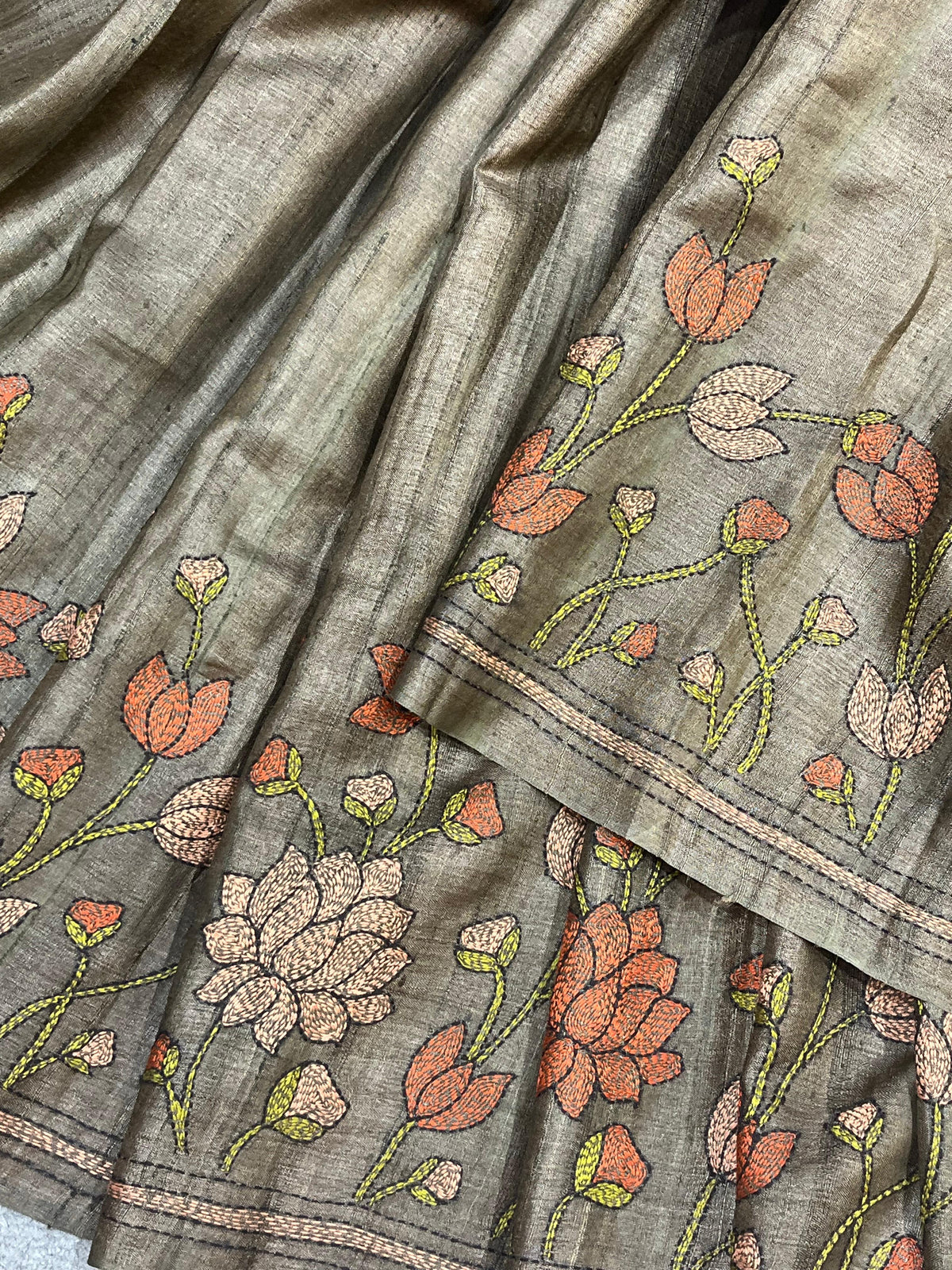 BROWN TASSAR PURE HANDLOOM KANTHA EMBROIDERY SAREE