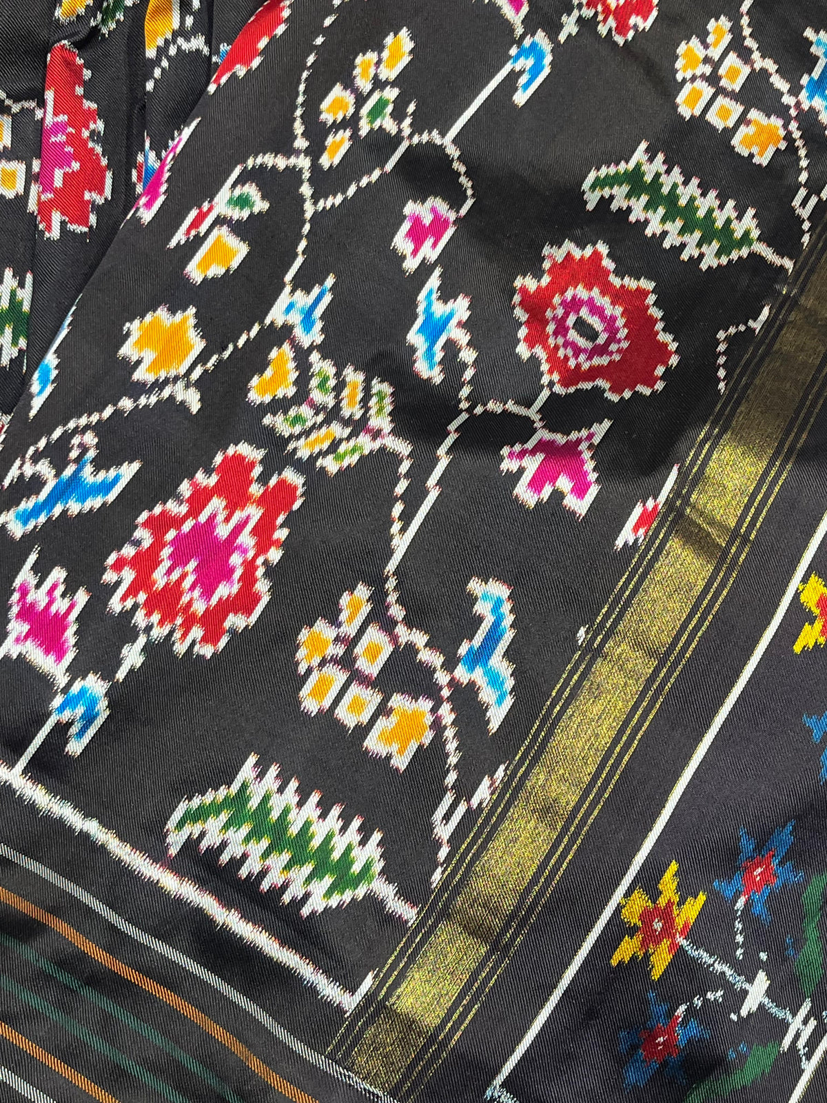 BLACK TWILL SILK PURE HANDLOOM IKKAT SAREE