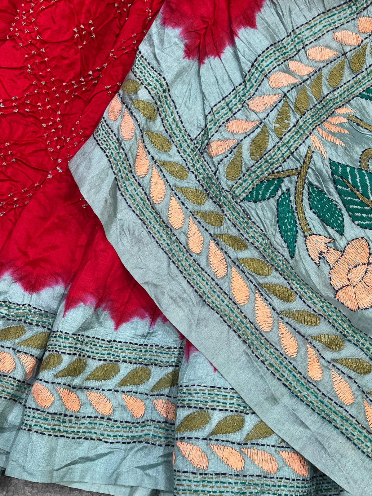 RED TASSAR PURE HANDLOOM KANTHA EMBROIDERU BANDHEJ SAREE