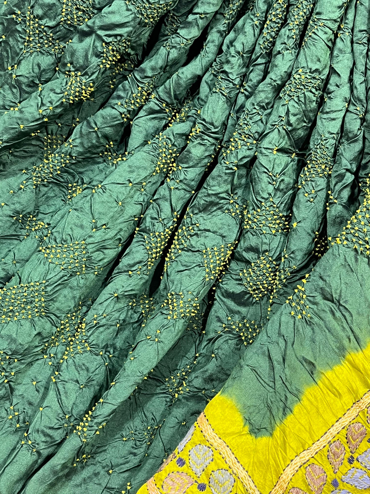 DEEP GREEN TASSAR PURE HANDLOOM KANTHA EMBROIDERY BANDHEJ SAREE