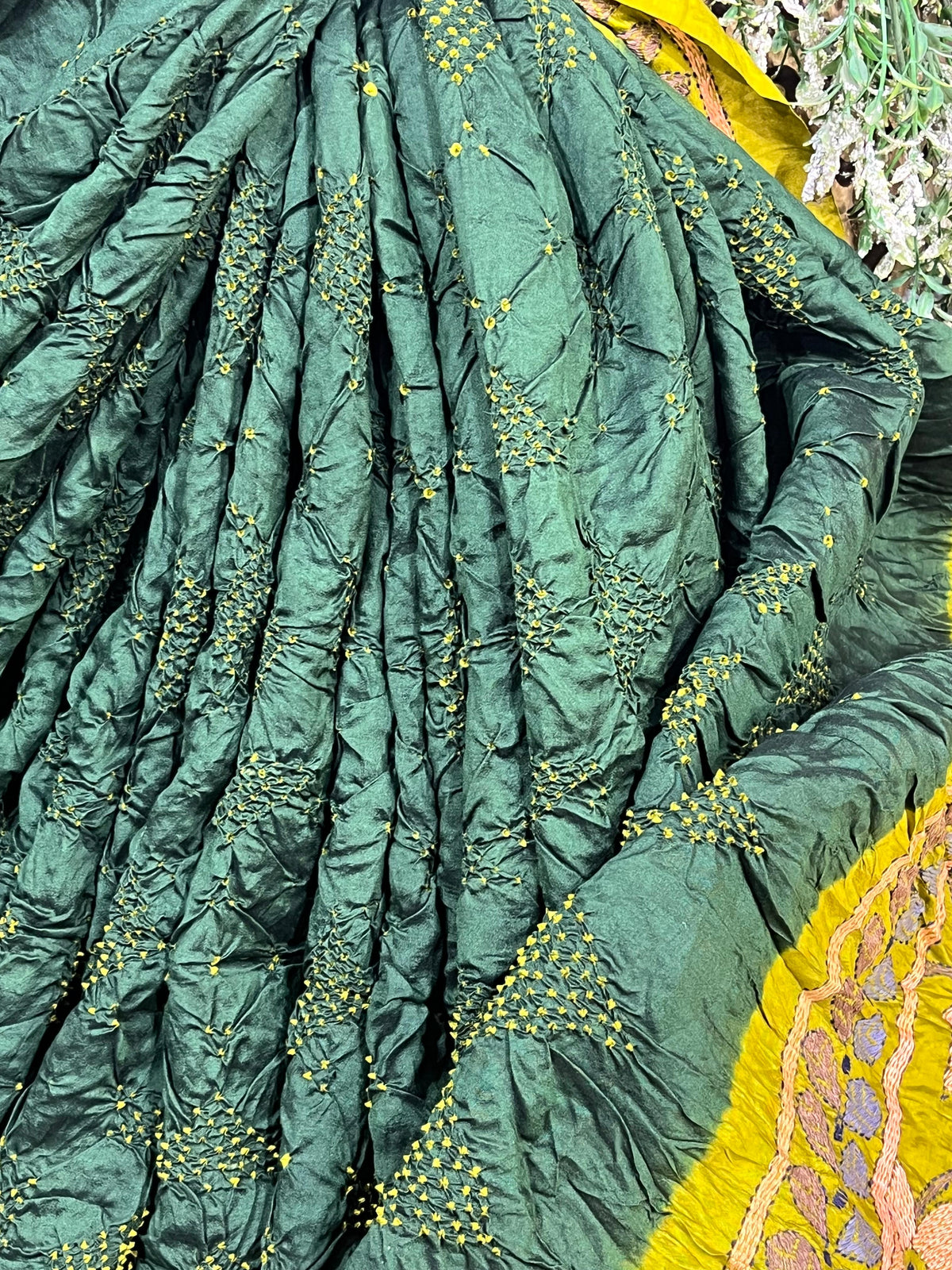 DEEP GREEN TASSAR PURE HANDLOOM KANTHA EMBROIDERY BANDHEJ SAREE