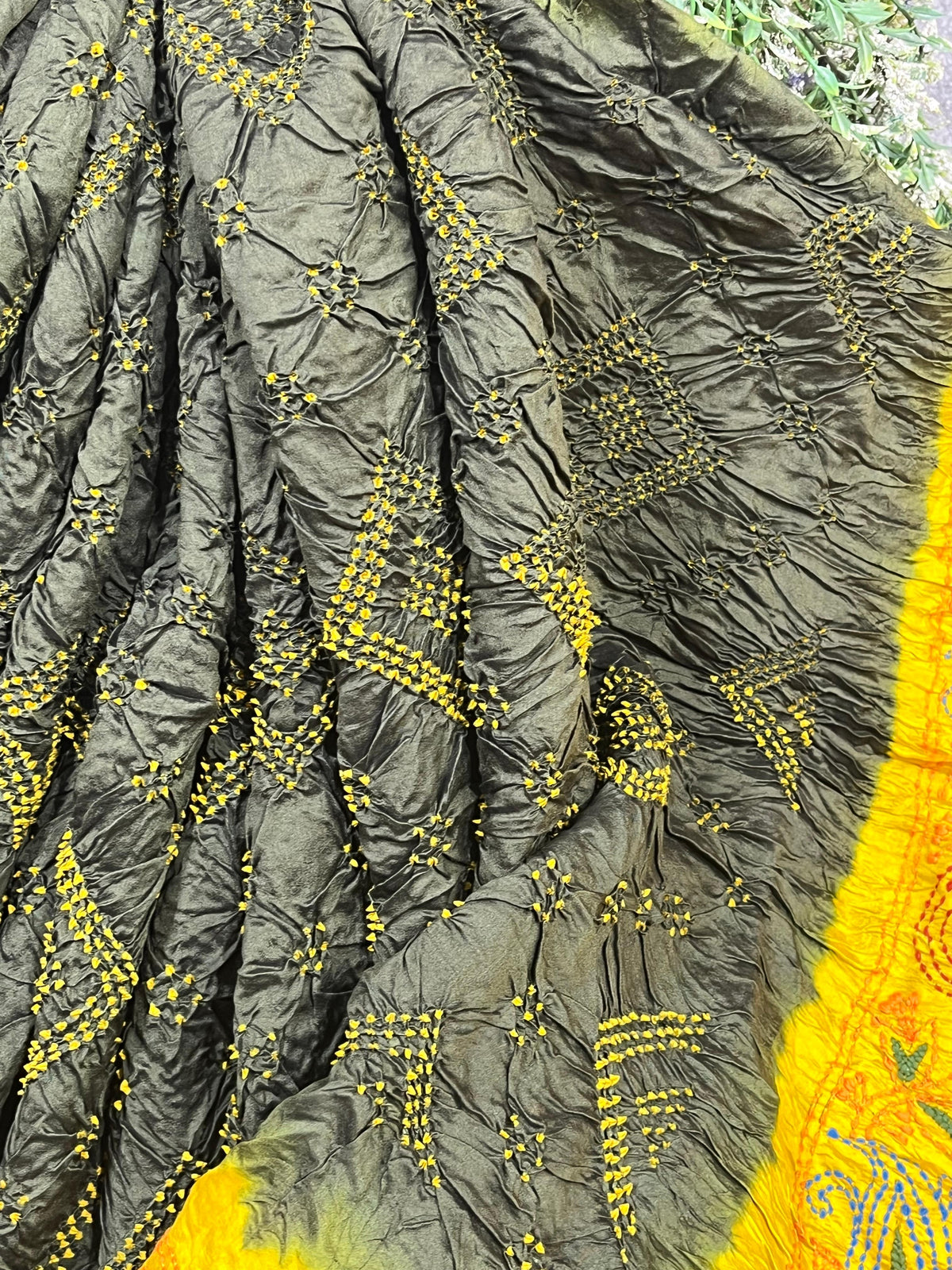 OLIVE GREEN PURE HANDLOOM KANTHA EMBROIDERY BANDHEJ SAREE