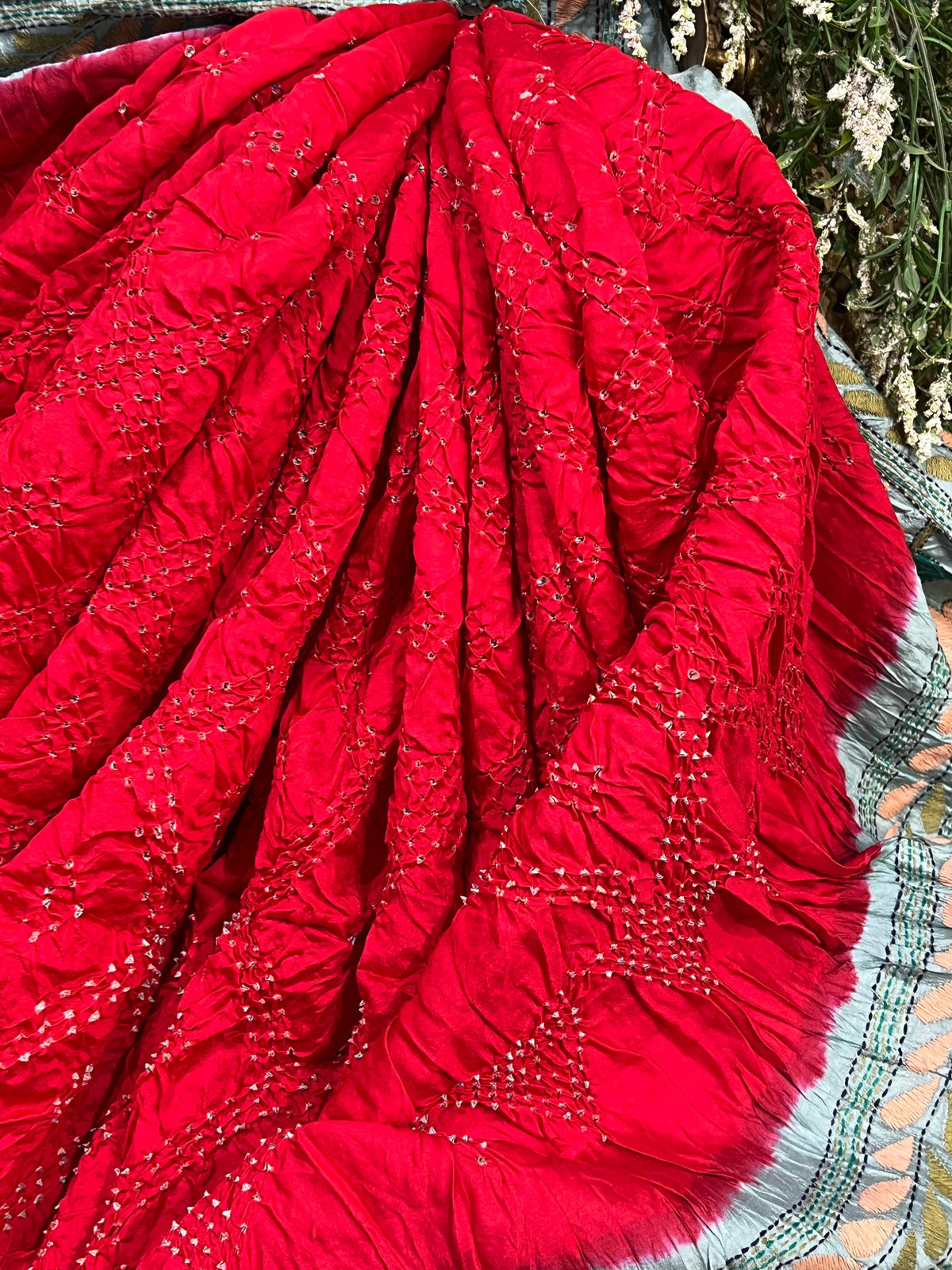 RED TASSAR PURE HANDLOOM KANTHA EMBROIDERU BANDHEJ SAREE