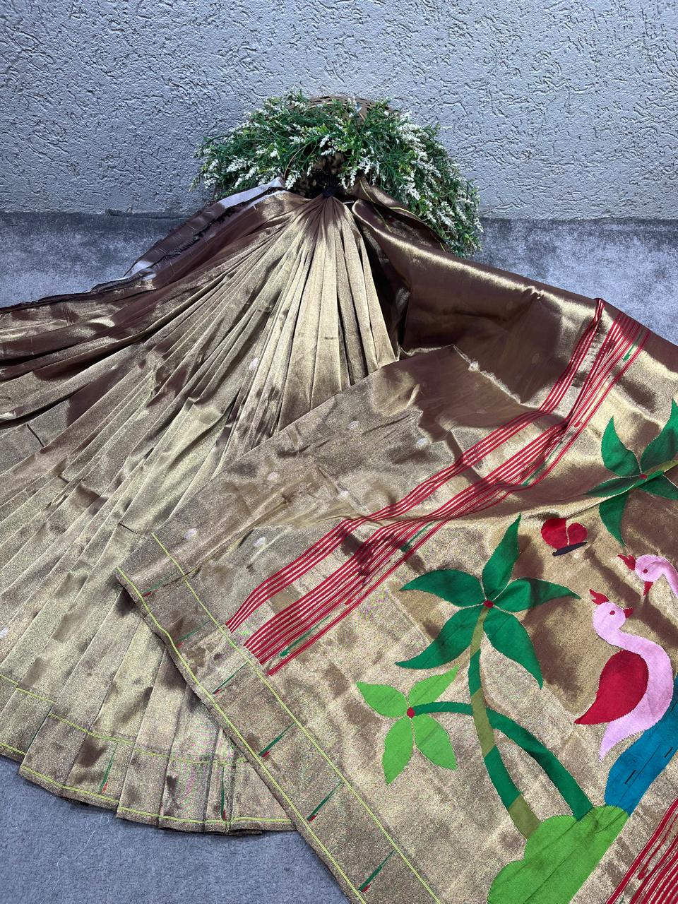 ANTIQUE GOLD TISSUE SILK PURE HANDLOOM PAITHANI SAREE