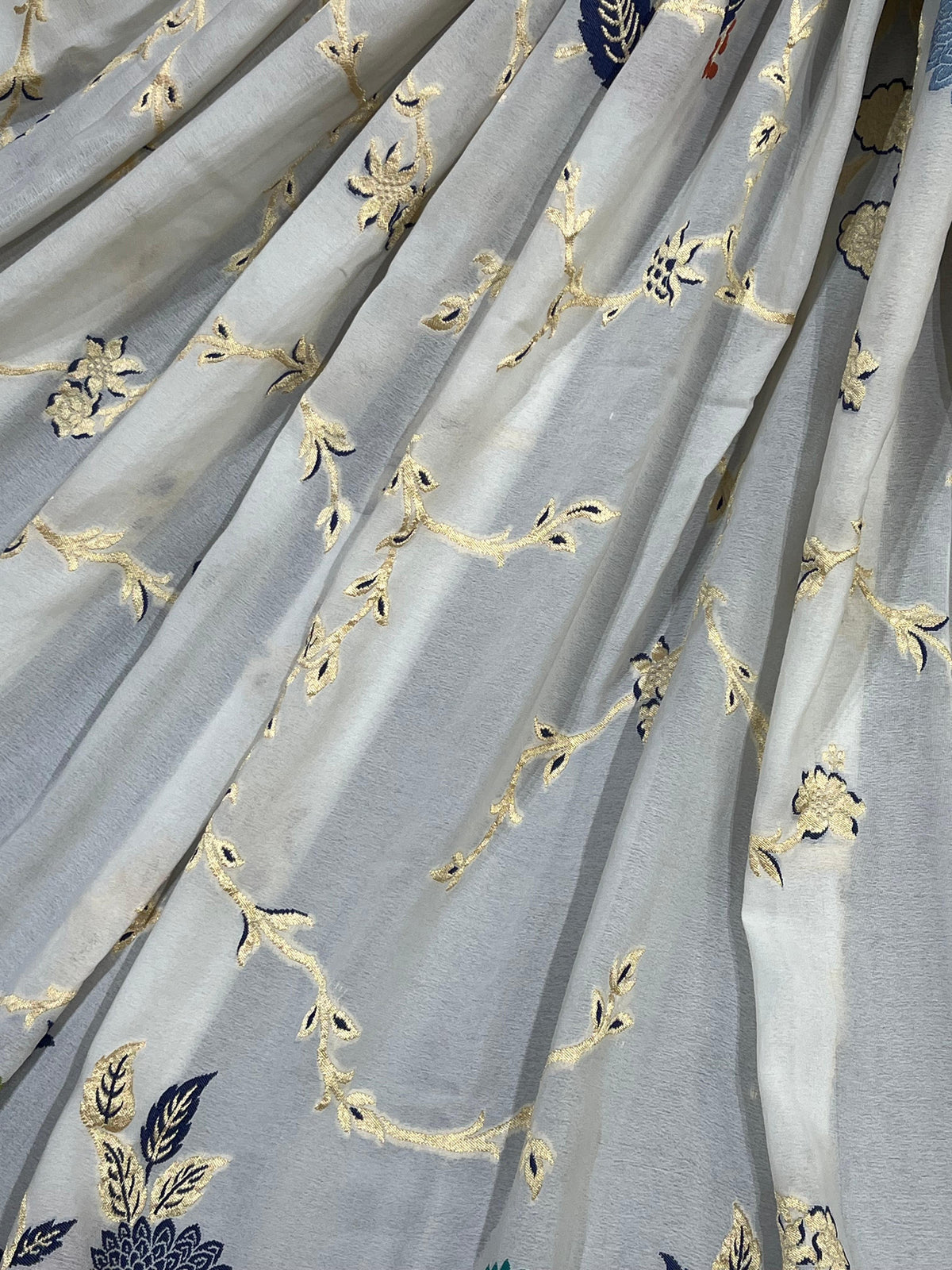 IVORY CHIFFON PURE HANDLOOM BANARASI DUPATTA