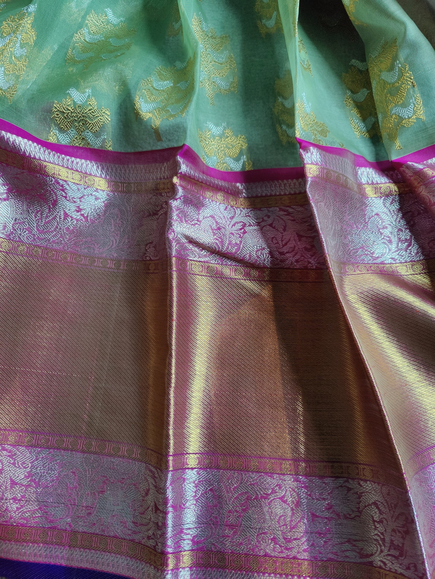 PISTA GREEN KORA PURE HANDLOOM KANJIVARAM REAL ZARI SAREE
