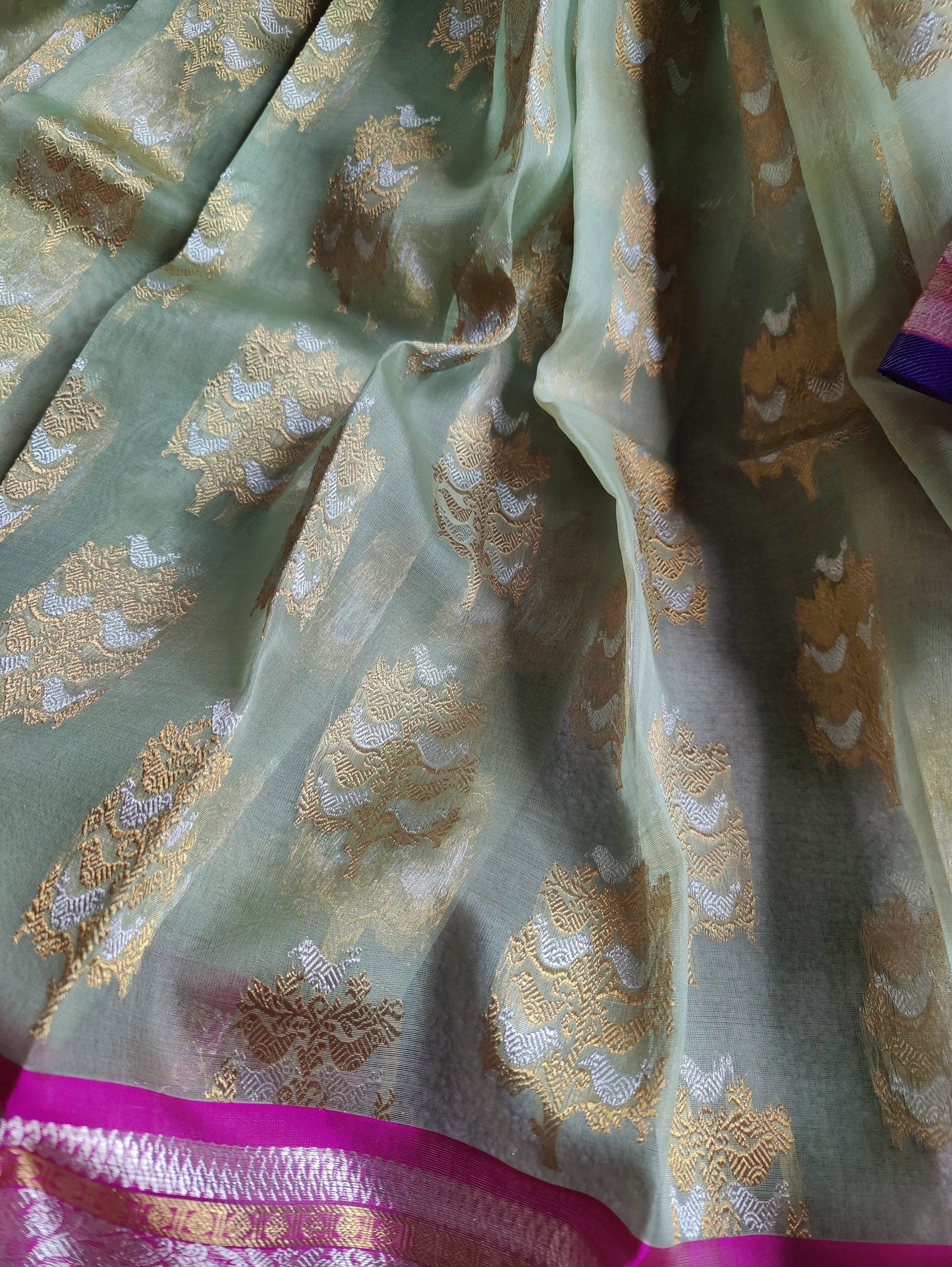 PISTA GREEN KORA PURE HANDLOOM KANJIVARAM REAL ZARI SAREE