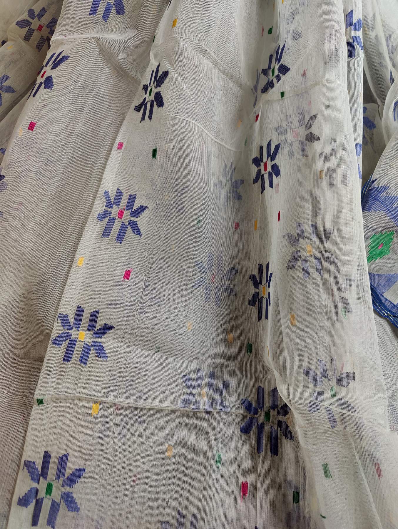 WHITE HALF SILK PURE HANDLOOM DHAKAI JAMDANI SAREE