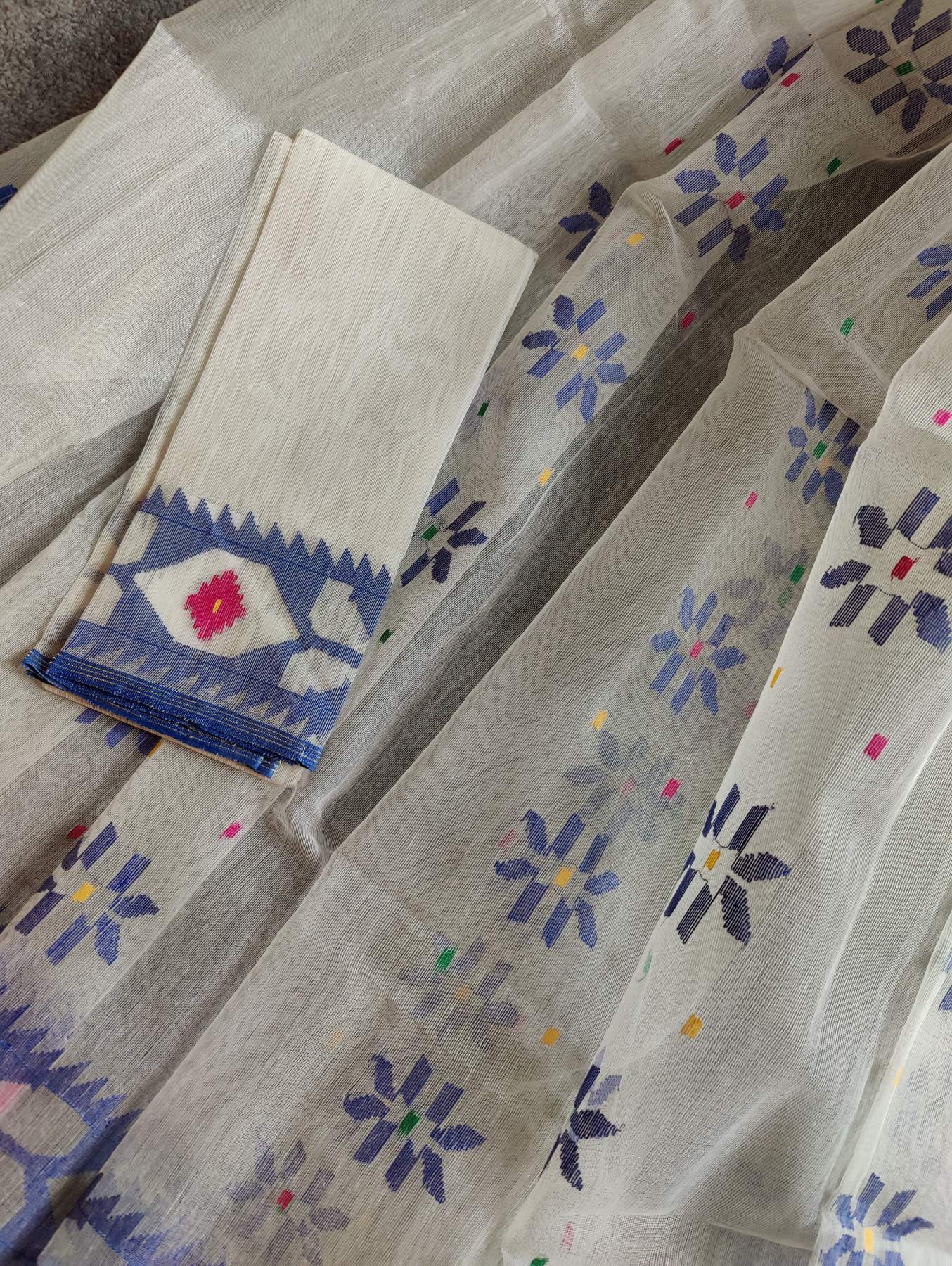 WHITE HALF SILK PURE HANDLOOM DHAKAI JAMDANI SAREE