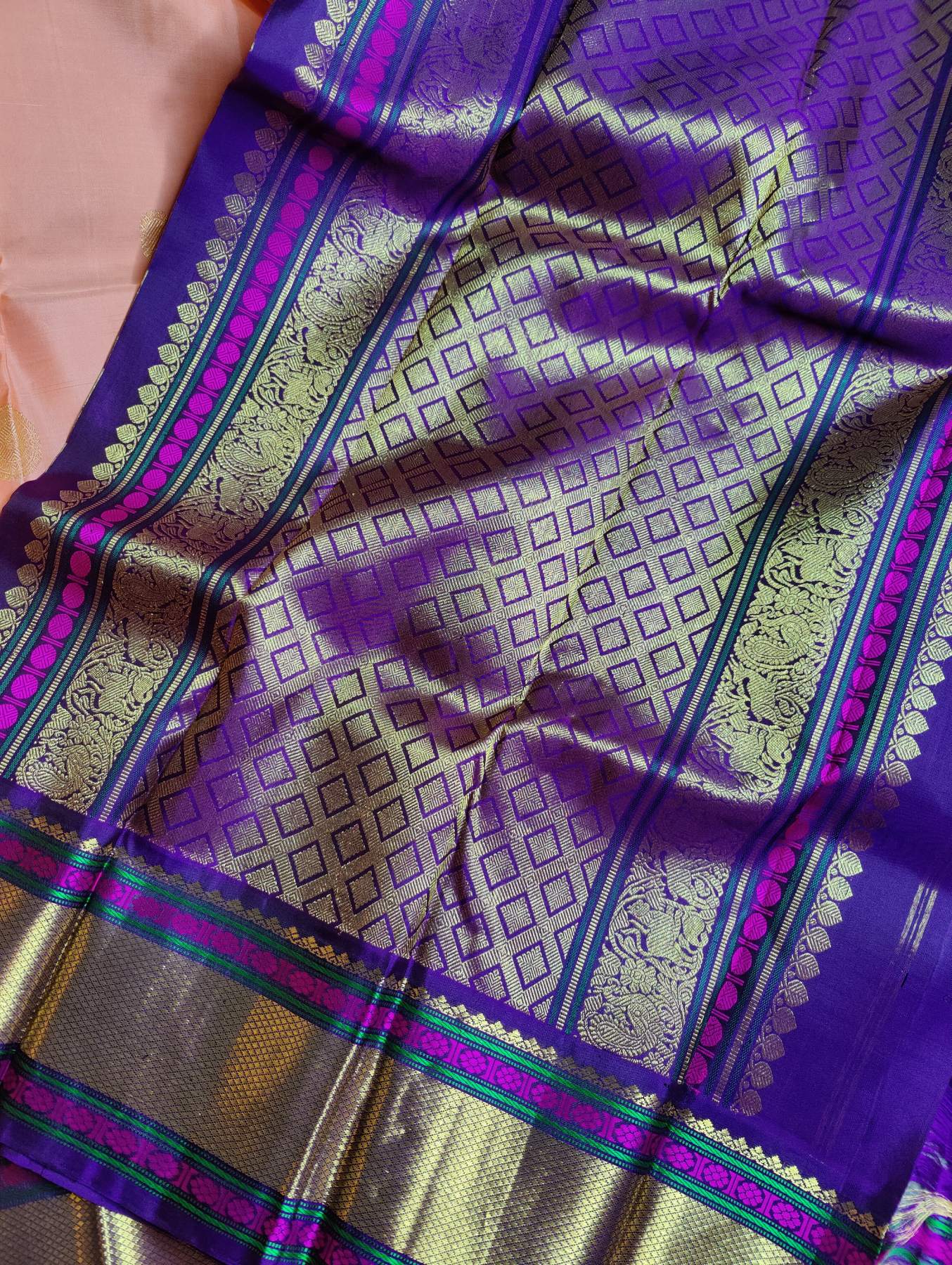 LIGHT CORAL SILK PURE HANDLOOM KANJIVARAM SAREE