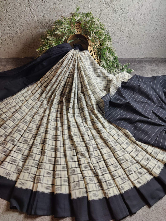 OFF WHITE COTTON PURE HANDLOOM DOUBLE IKKAT SAREE