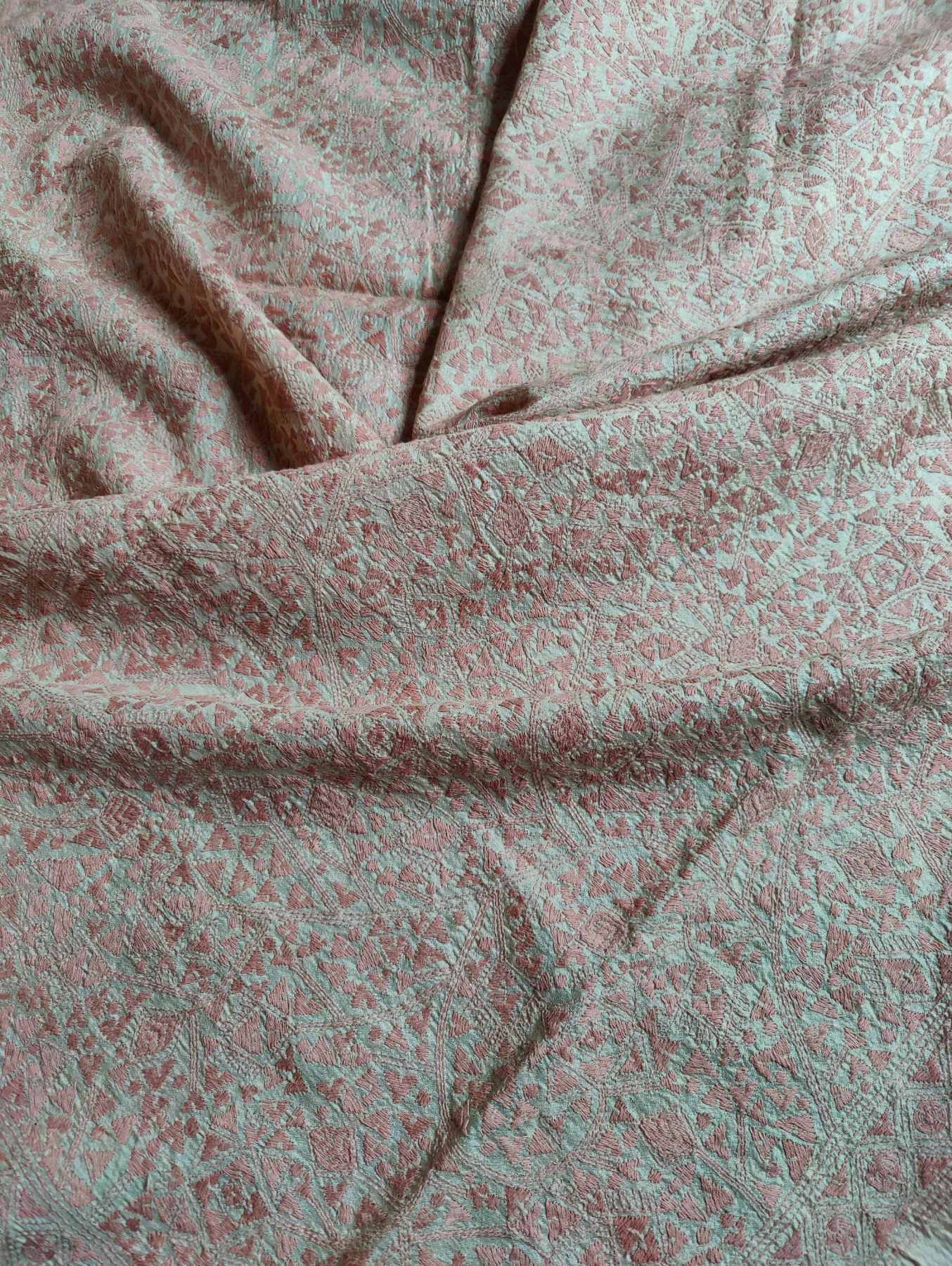 BEIGE  TUSSAR PURE HANDLOOM KANTHA DUPATTA