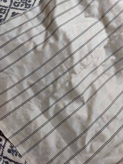 OFF WHITE SPUN SILK PURE HANDLOOM IKKAT SAREE