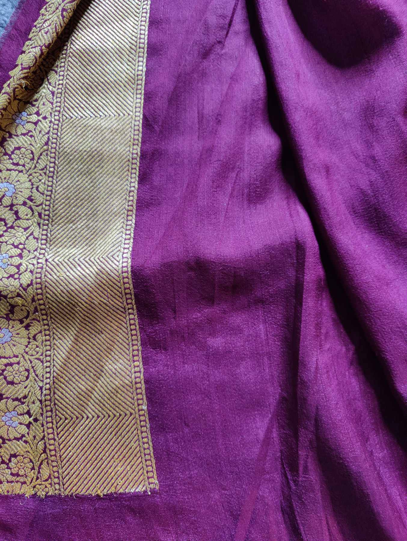 WINE MUNGA TUSSAR PURE HANDLOOM BANARASI SAREE