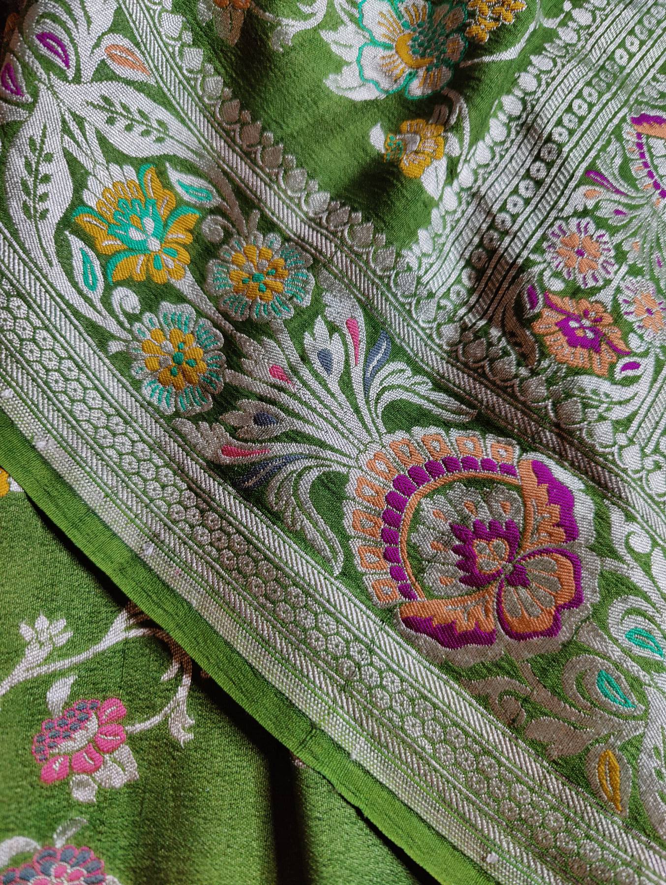 GREEN TUSSAR GEORGETTE PURE HANDLOOM BANARASI SAREE