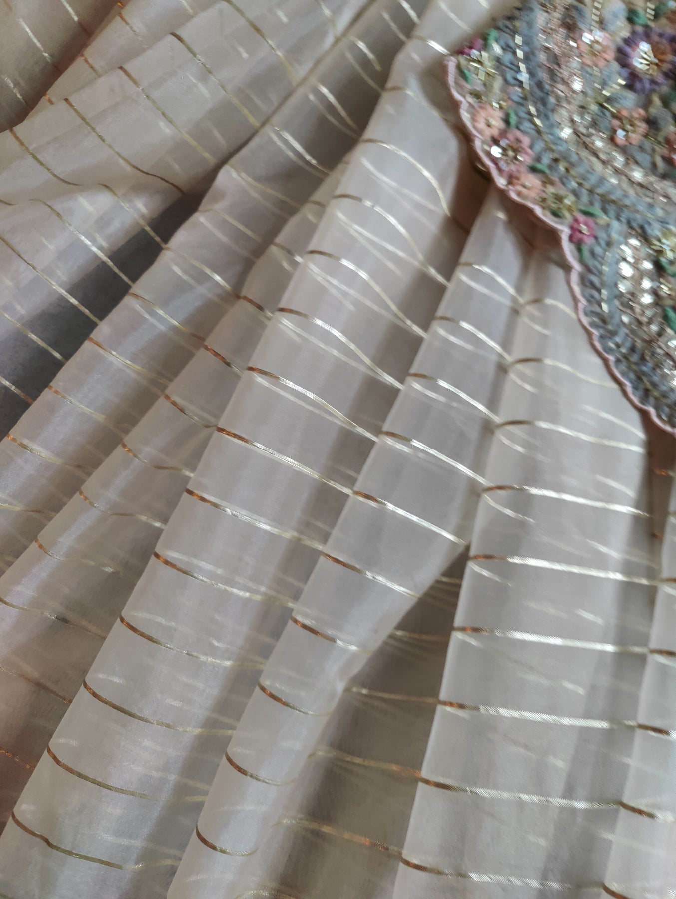 CREAM ORGANZA PURE HANDLOOM EMBROIDERY SAREE