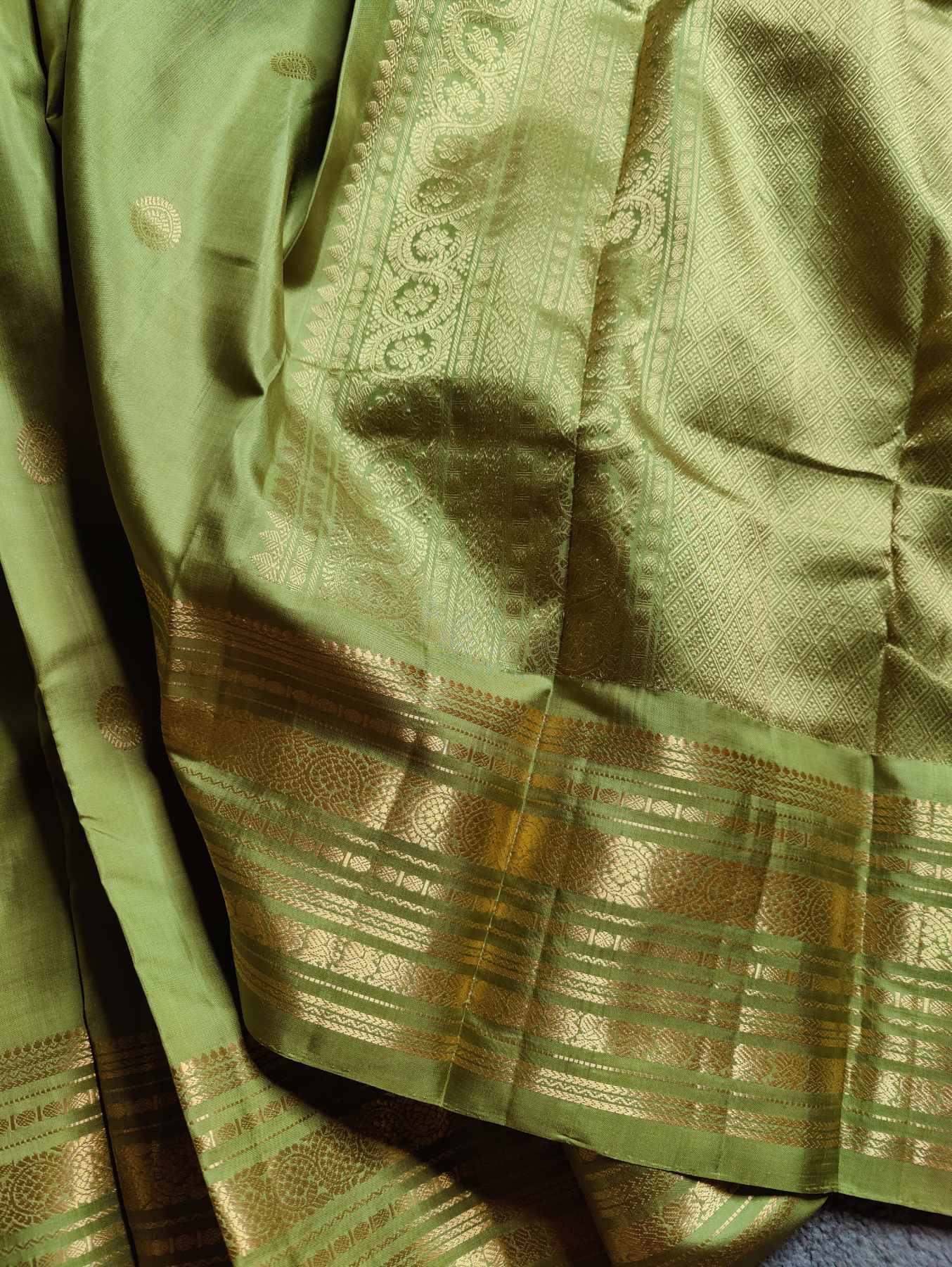 OLIVE GREEN SILK PURE HANDLOOM KANJIVARAM SAREE