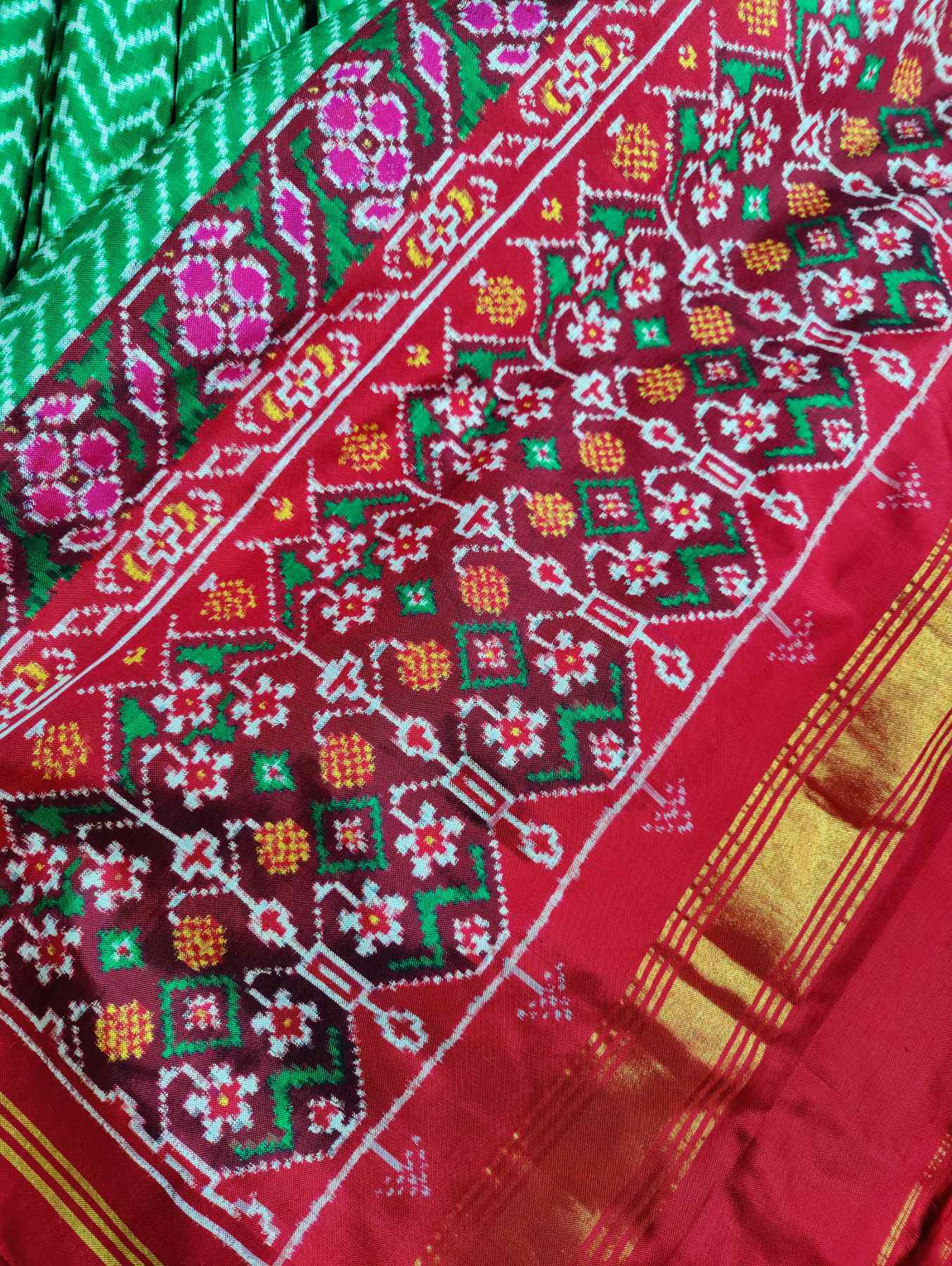 GREEN SILK PURE HANDLOOM DOUBLE IKKAT PATAN PATOLA SAREE