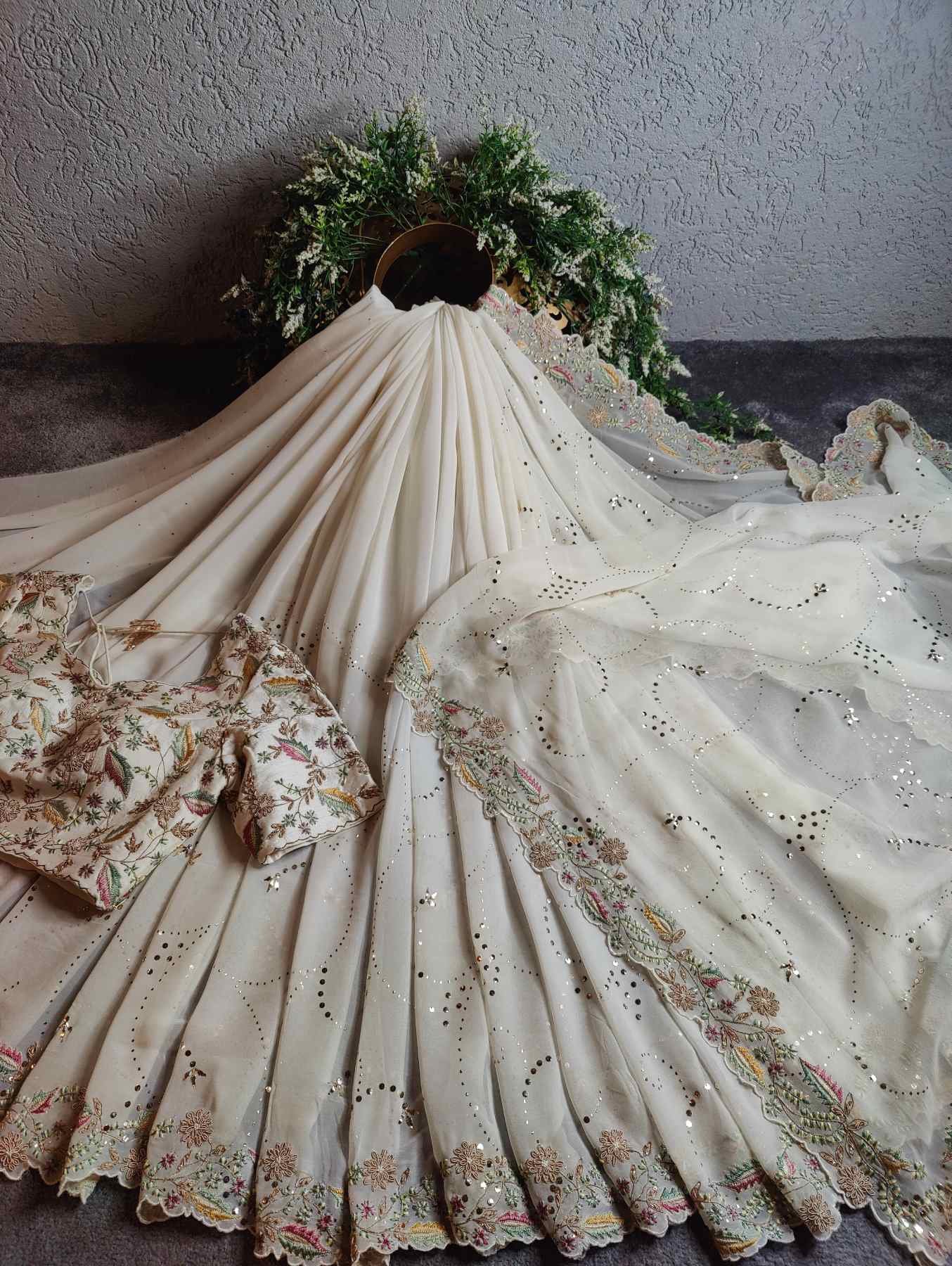 WHITE GEORGETTE PURE HANDLOOM EMBROIDERY SAREE