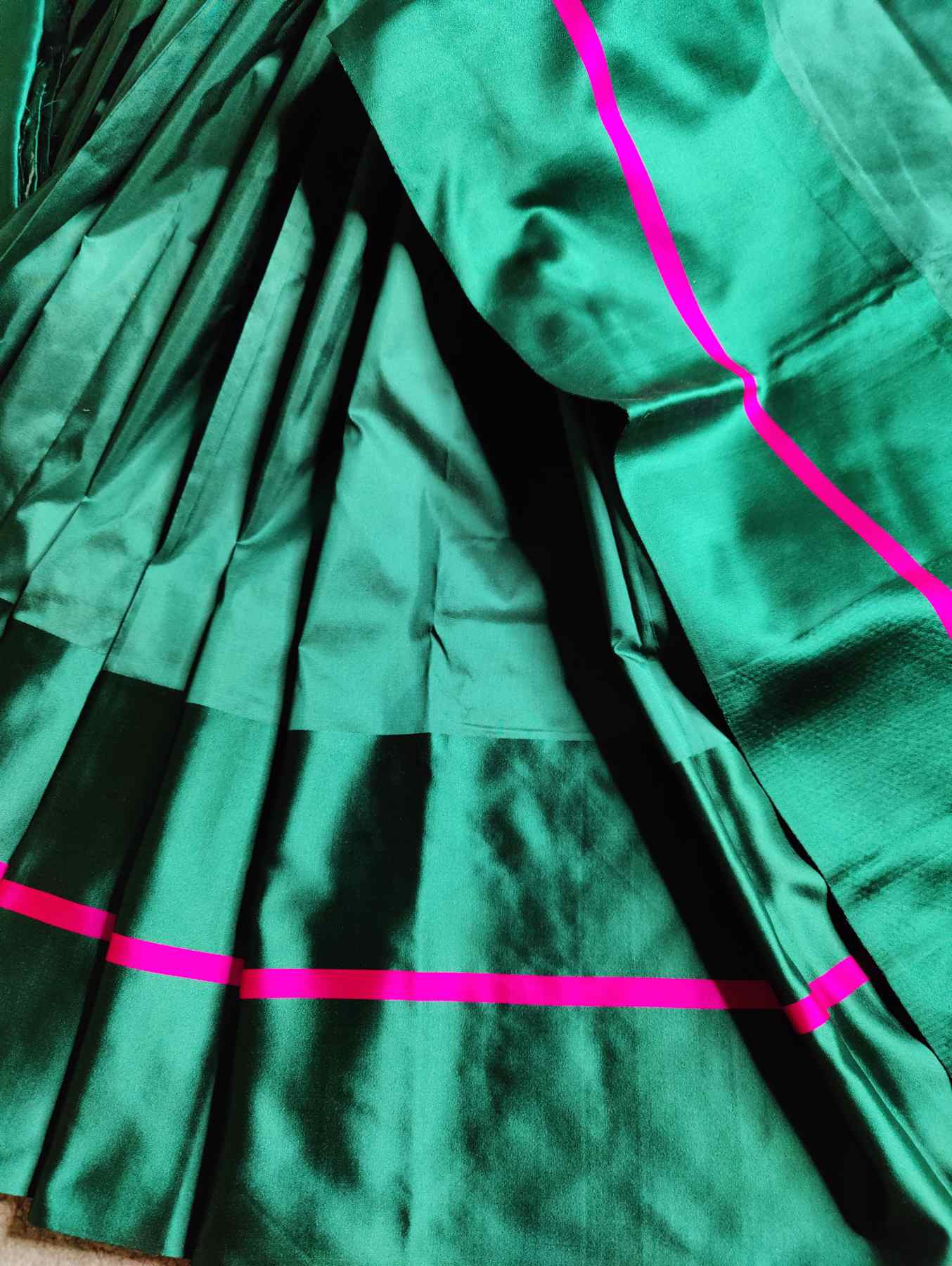 FOREST GREEN  MASHROO SILK PURE HANDLOOM BANARASI SAREE