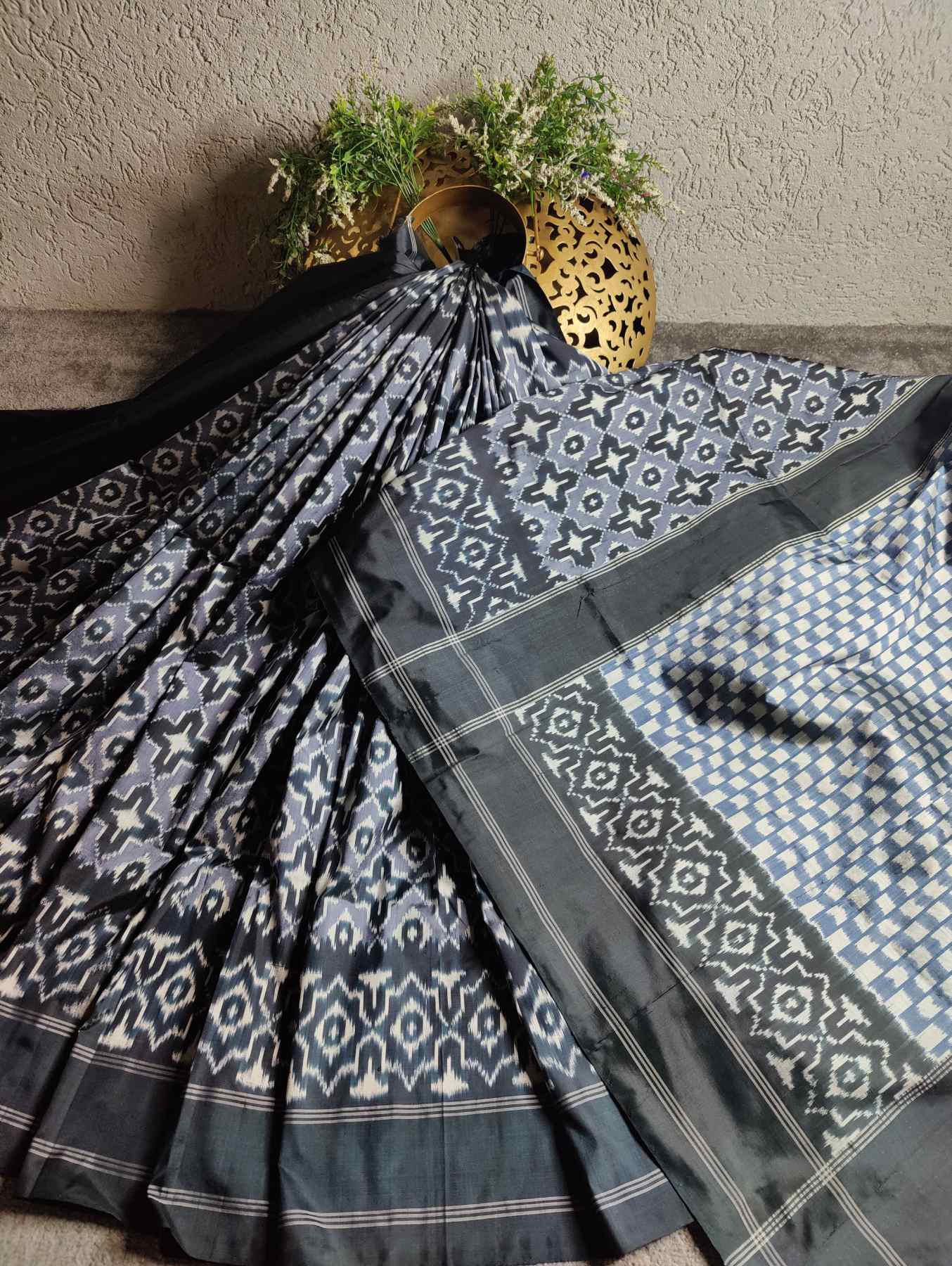 CHARCOAL GREY SILK PURE HANDLOOM IKKAT SAREE