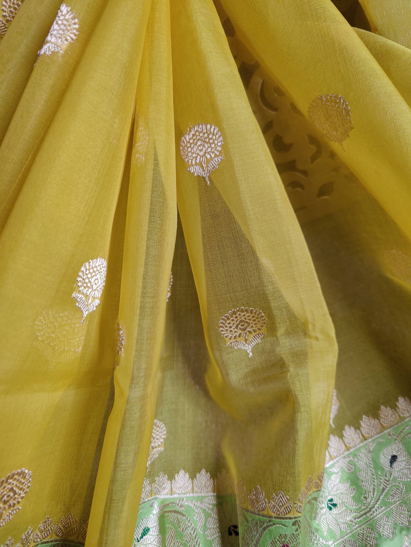 YELLOW KORA PURE HANDLOOM BANARASI SAREE